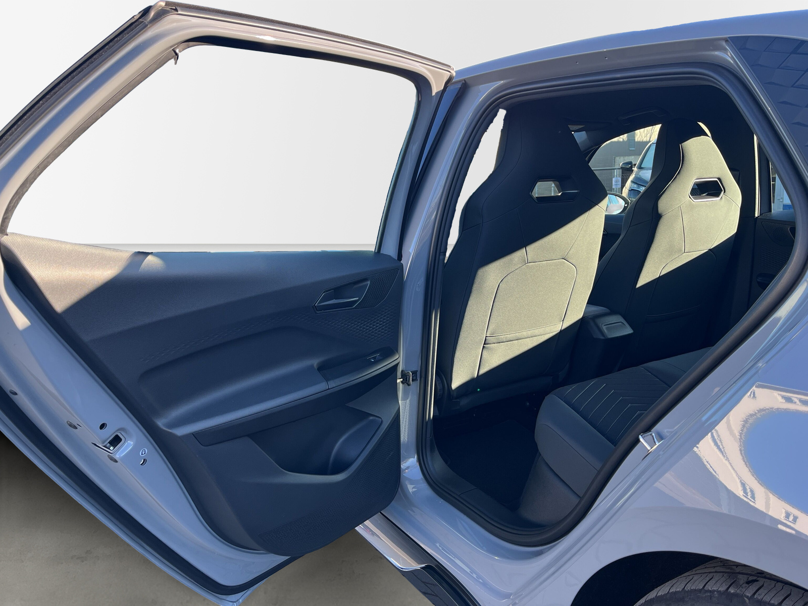 Born 150 kW (58kWh) *SHZ*ACC*NAVI*