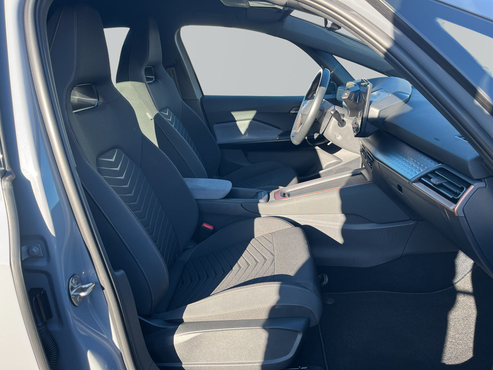 Born 150 kW (58kWh) *SHZ*ACC*NAVI*