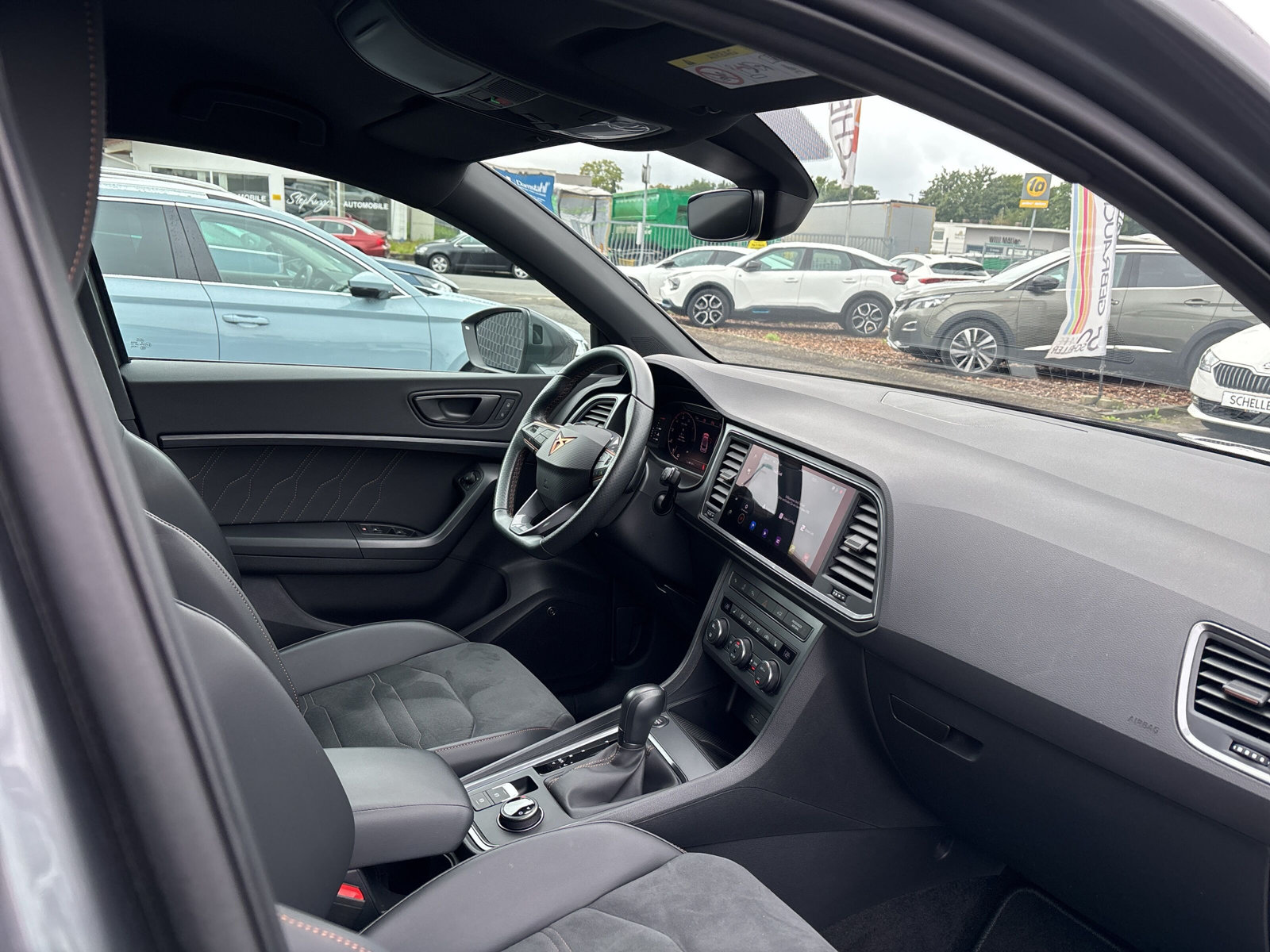 Ateca Basis 4Drive 2.0 TSI DSG *BEATS*360-GRAD*BUSINESS-PAKET*