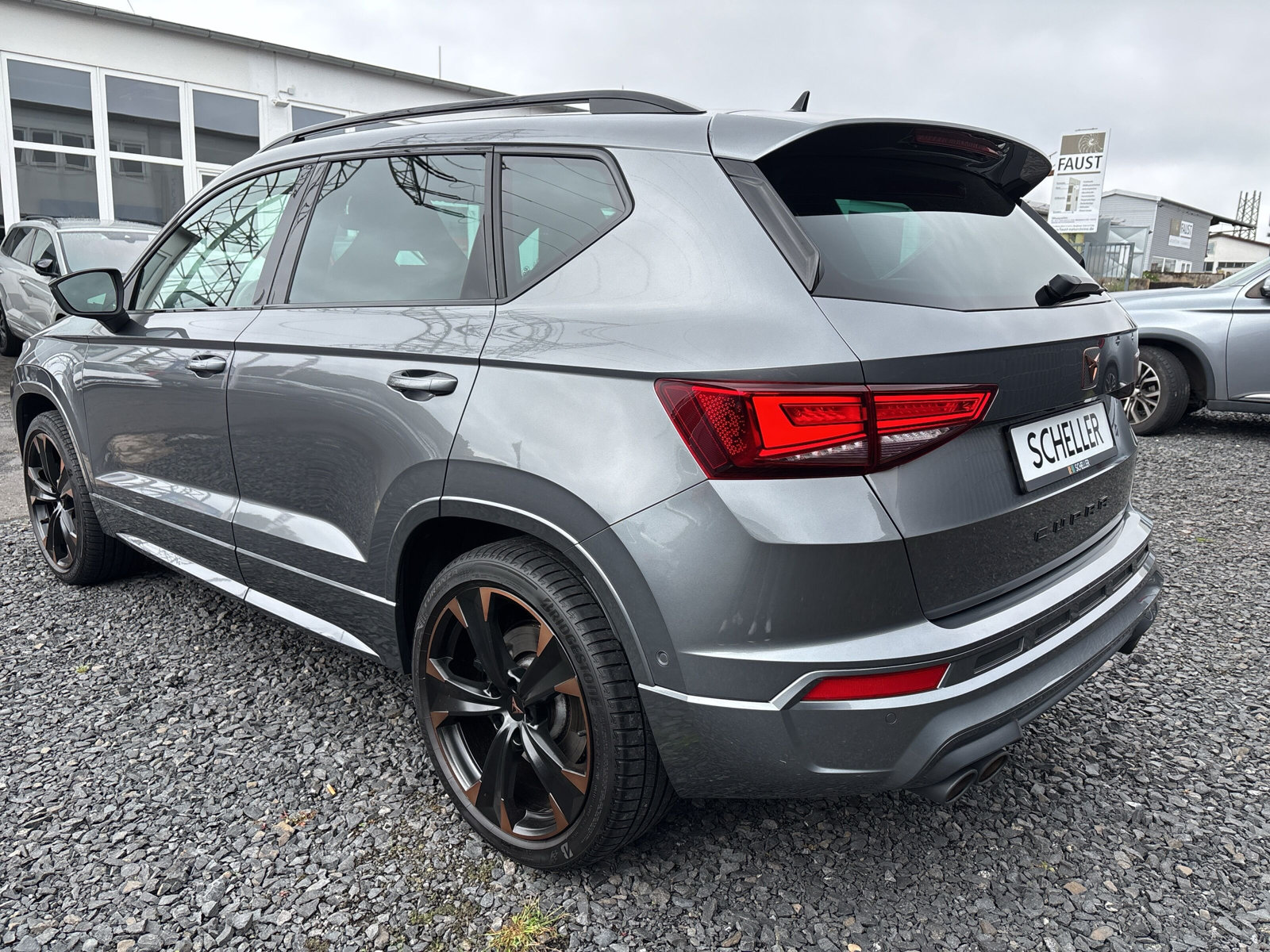 Ateca Basis 4Drive 2.0 TSI DSG *BEATS*360-GRAD*BUSINESS-PAKET*
