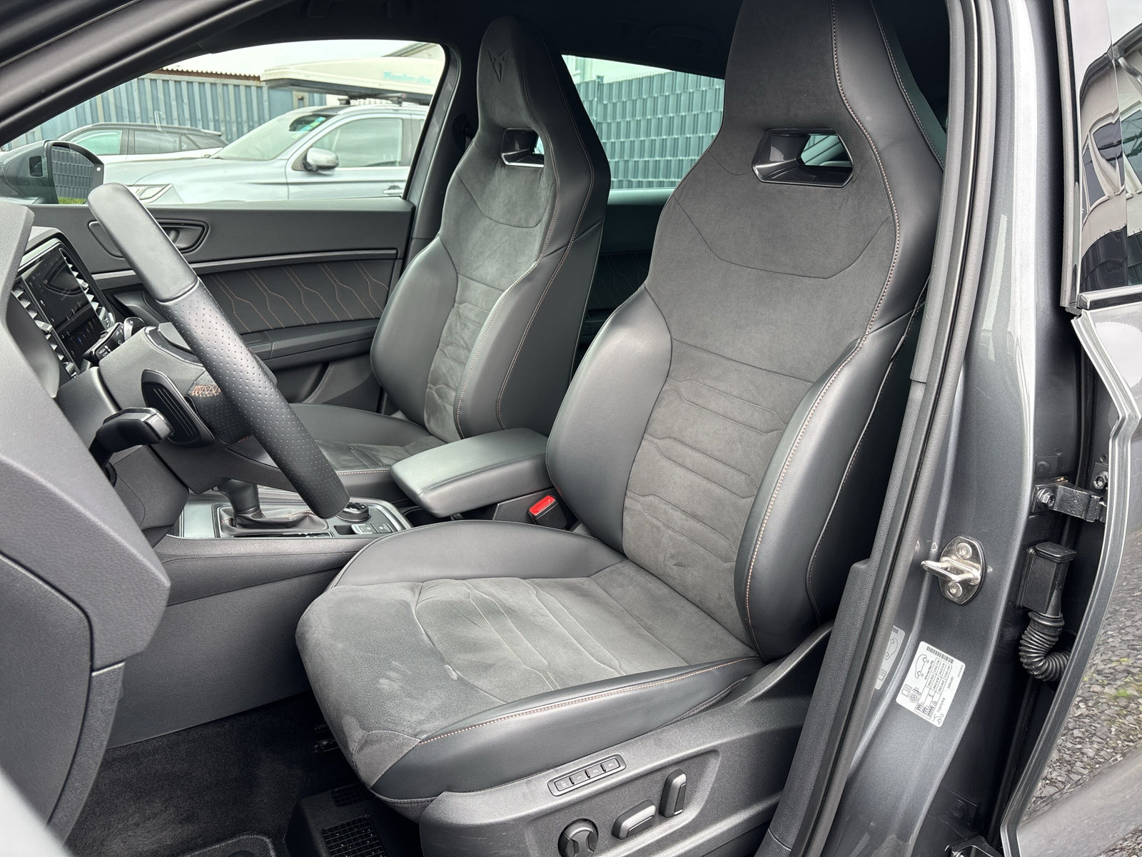 Ateca Basis 4Drive 2.0 TSI DSG *BEATS*360-GRAD*BUSINESS-PAKET*