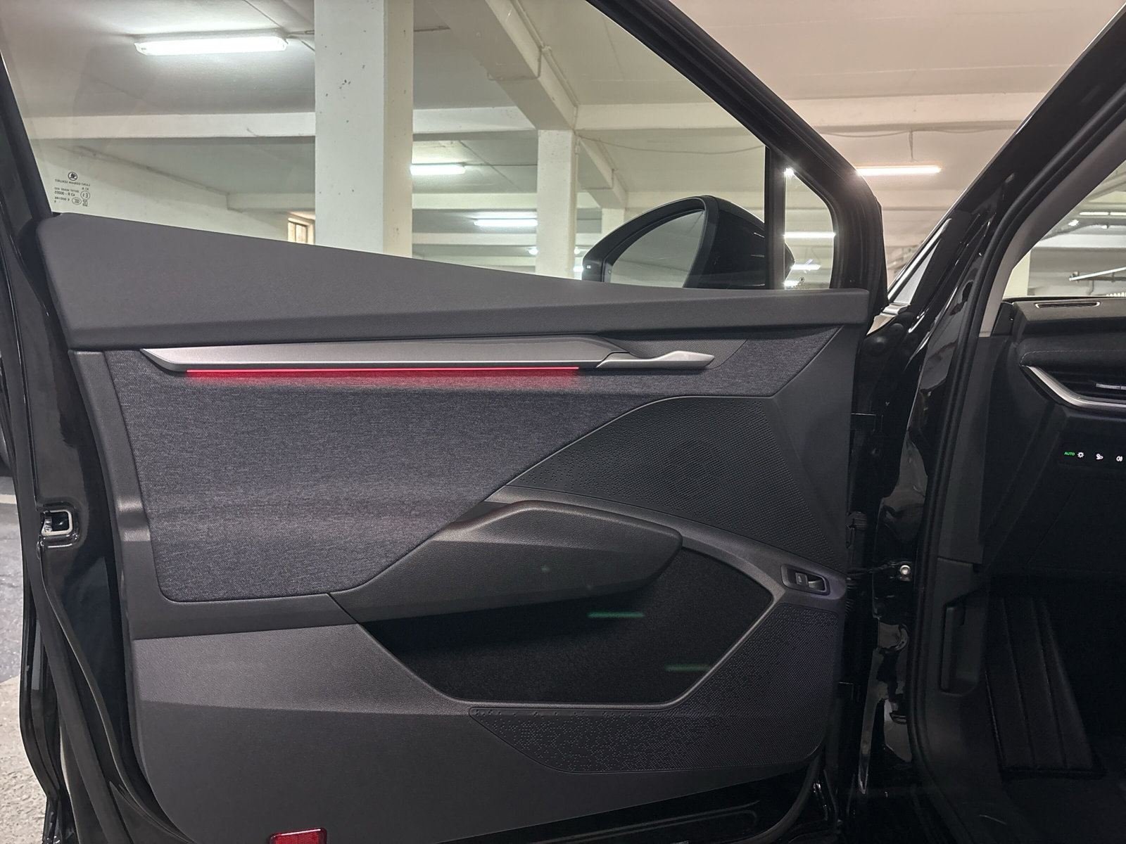 Elroq 85 82 kWh Batterie Elektromotor 210 kW 1-Gang-Automati AHK*Wärmepumpe