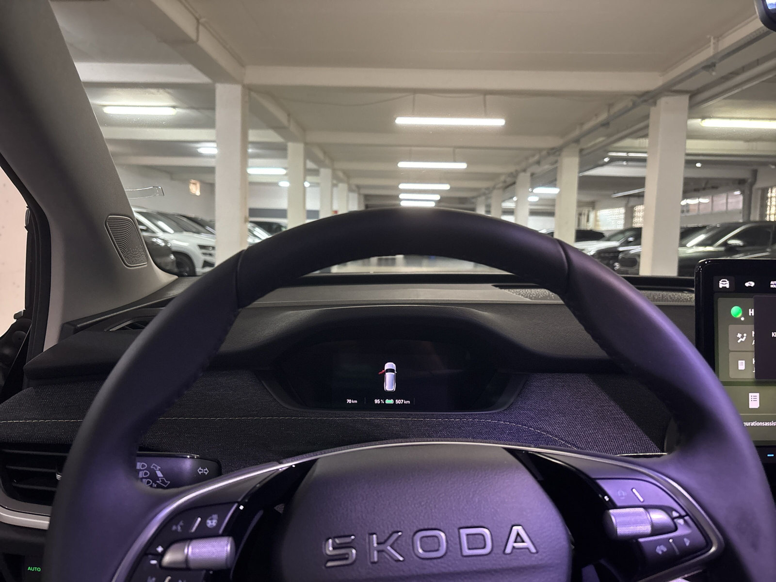 Elroq 85 82 kWh Batterie Elektromotor 210 kW 1-Gang-Automati AHK*Wärmepumpe