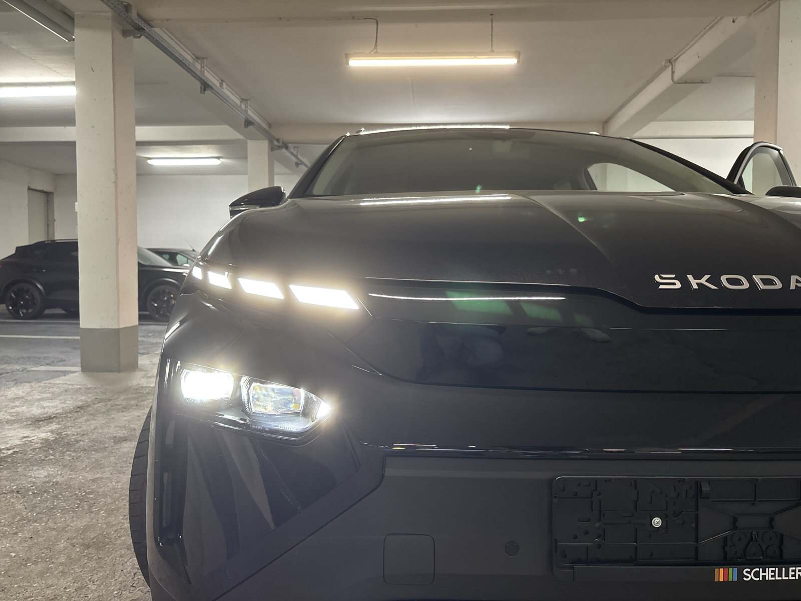 Elroq 85 82 kWh Batterie Elektromotor 210 kW 1-Gang-Automati AHK*Wärmepumpe