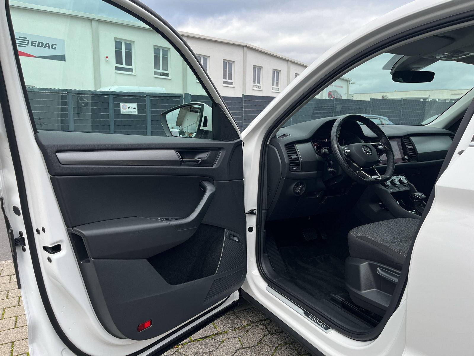 Kodiaq Clever 4x4 2.0 TDI DSG *AHK*ACC*PDC*4xSHZ*