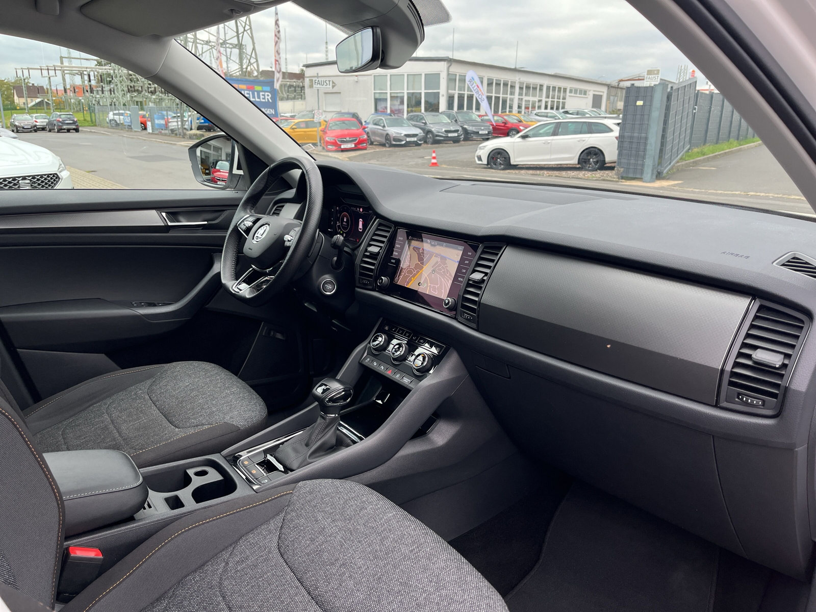 Kodiaq Clever 4x4 2.0 TDI DSG *AHK*ACC*PDC*4xSHZ*