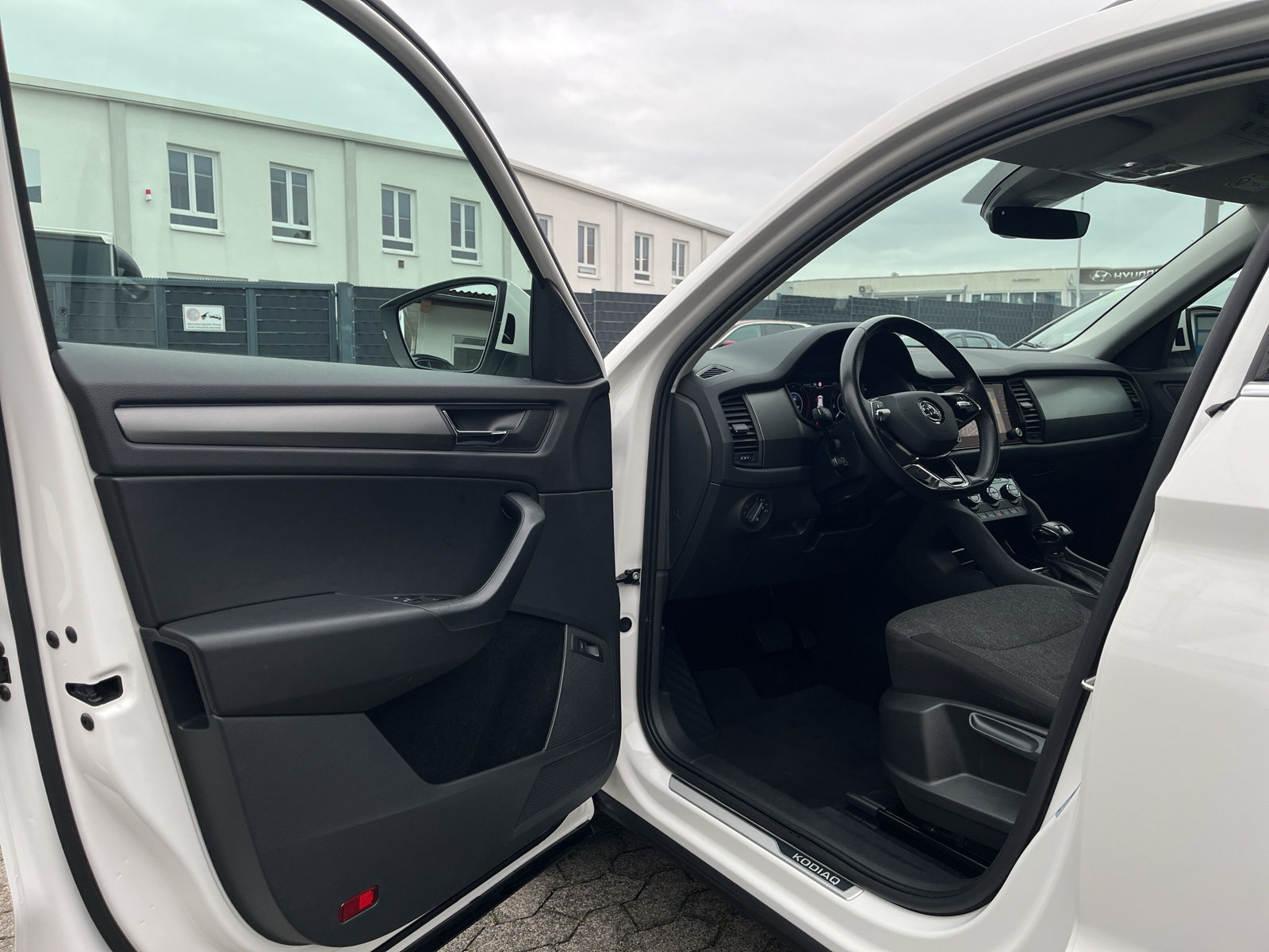 Kodiaq Clever 4x4 2.0 TDI DSG *AHK*ACC*PDC*4xSHZ*