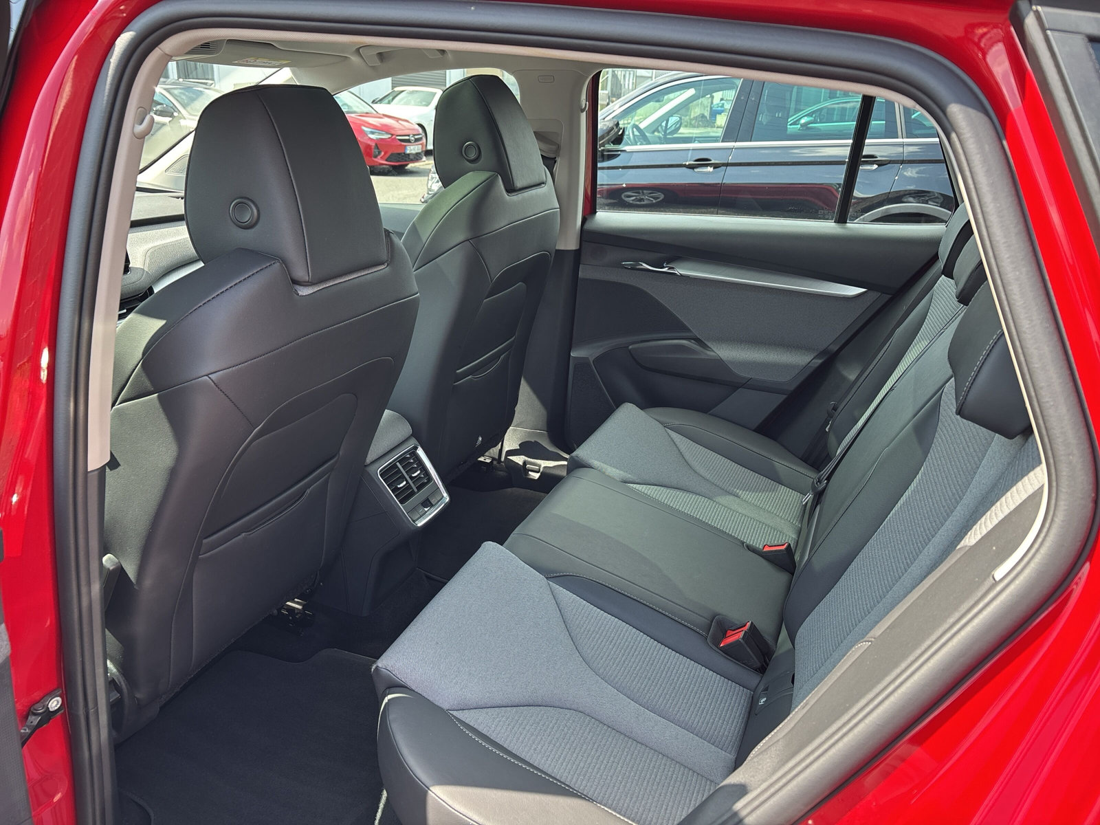 ENYAQ iV 60 Loft *AHK*PANO*KAMERA*