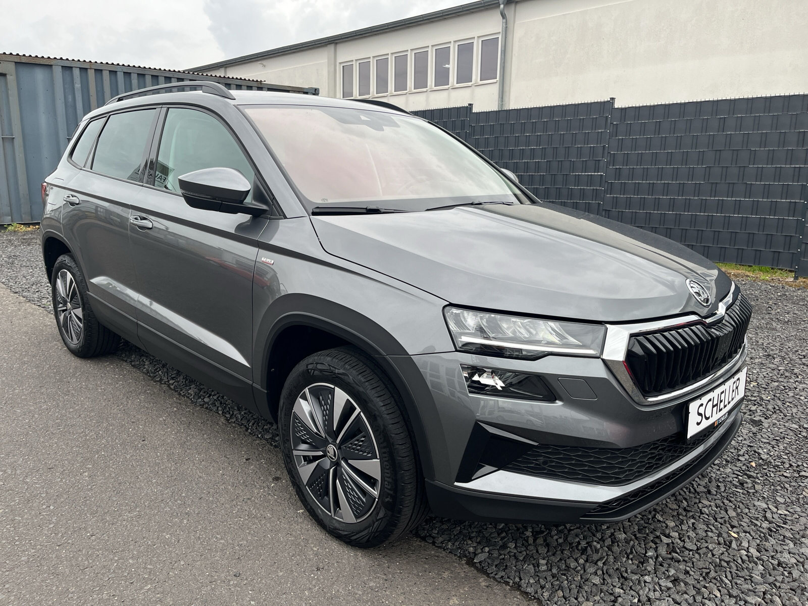 Karoq Tour 1.5 TSI ACC*LED*SHZ*WSS-HZG*