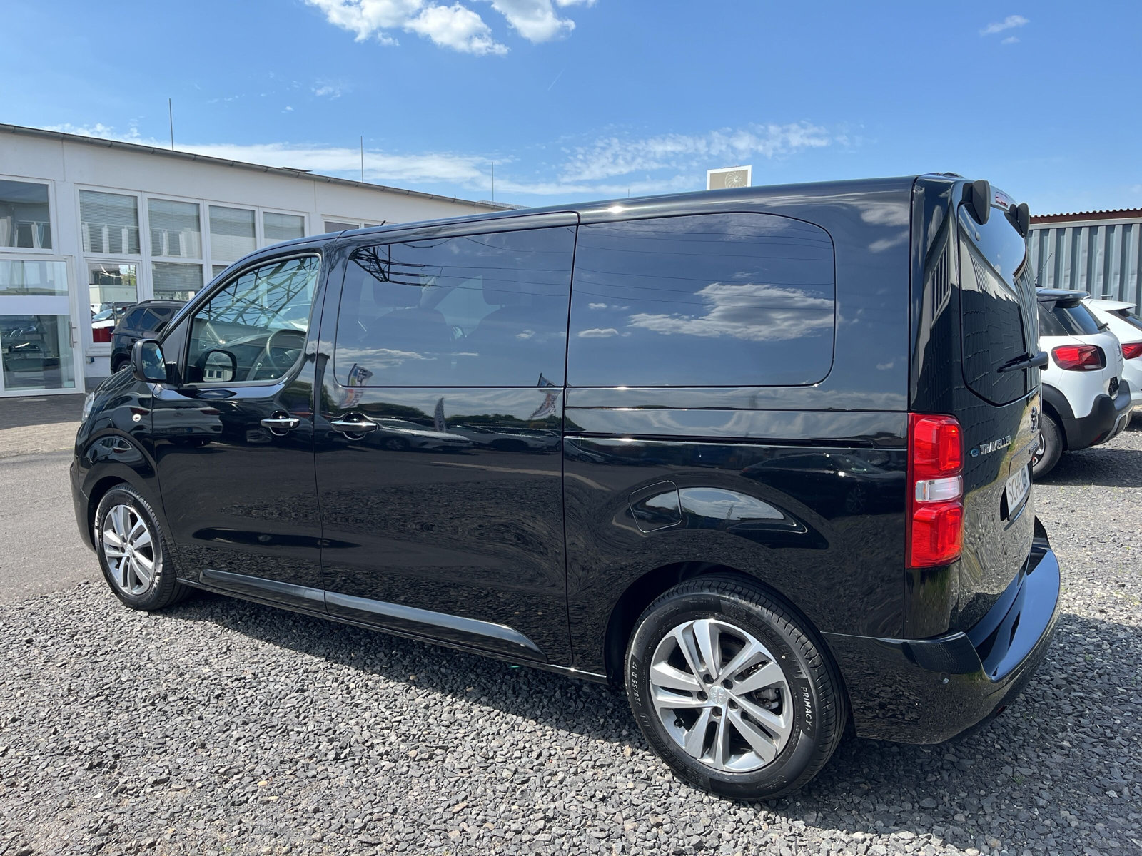 Traveller E-Allure Elektromotor L2 *7-SITZE*KAMERA*