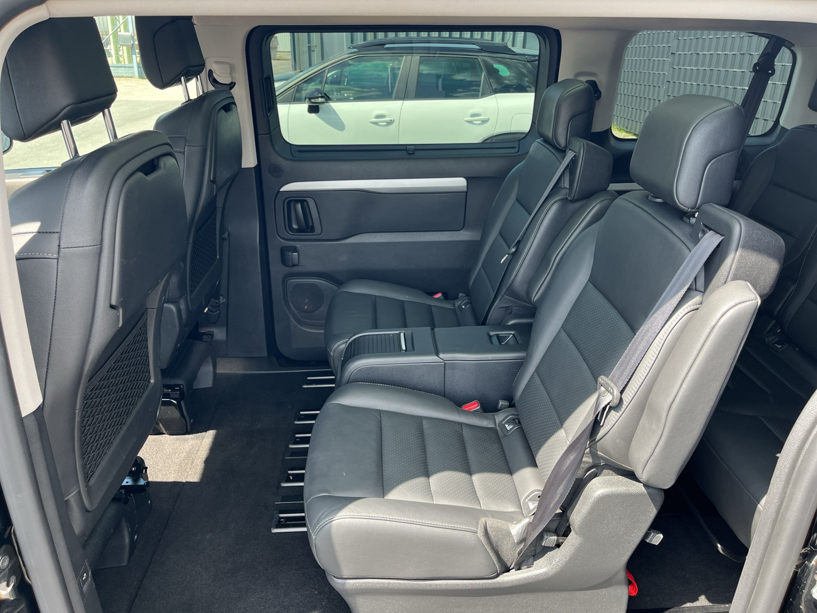 Traveller E-Allure Elektromotor L2 *7-SITZE*KAMERA*