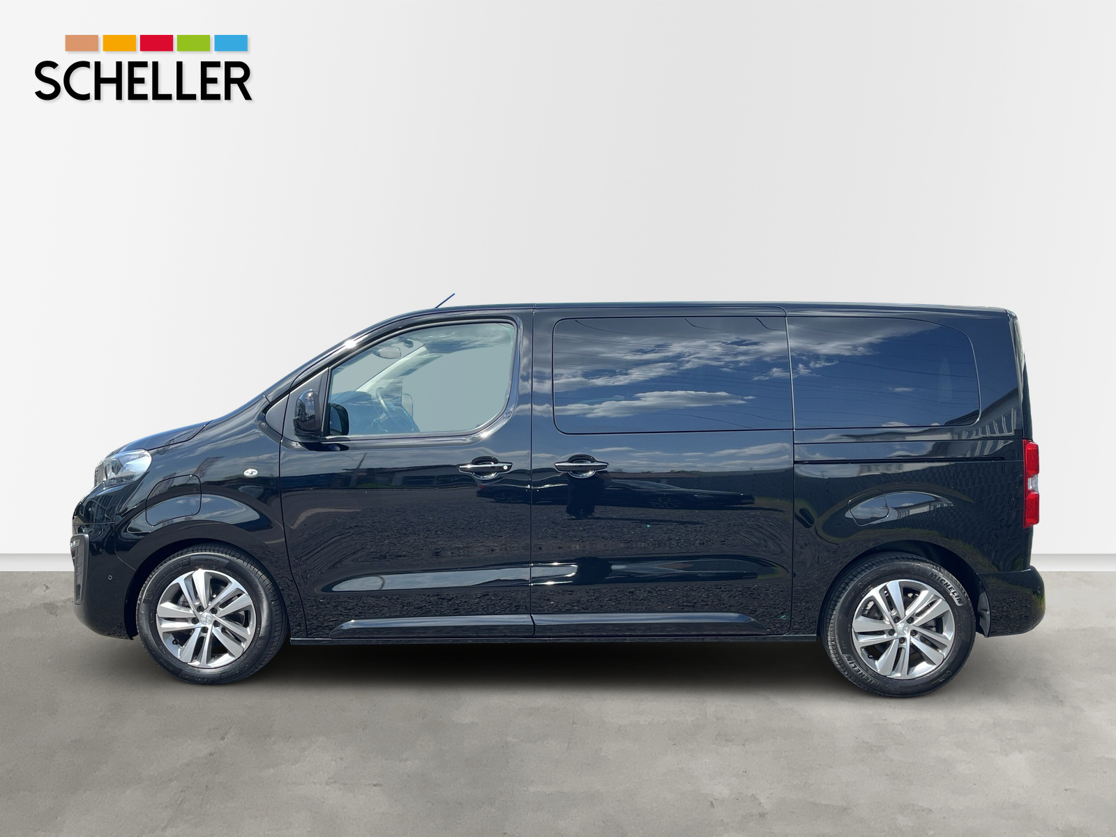Traveller E-Allure Elektromotor L2 *7-SITZE*KAMERA*