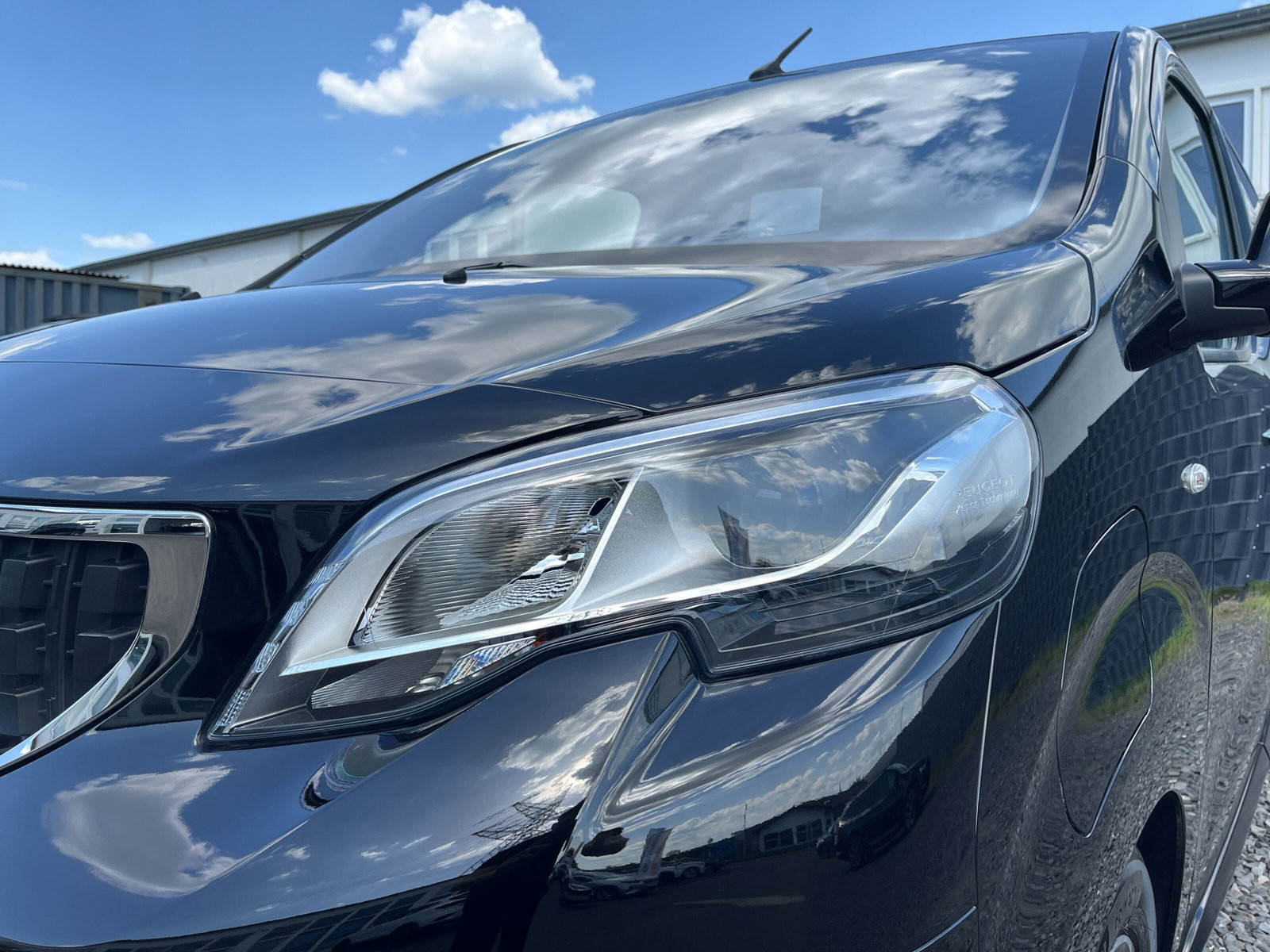 Traveller E-Allure Elektromotor L2 *7-SITZE*KAMERA*