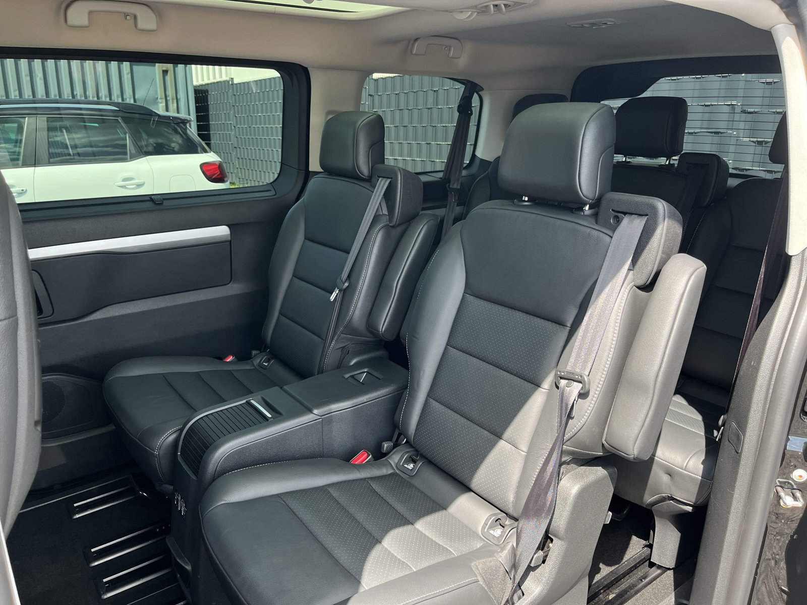 Traveller E-Allure Elektromotor L2 *7-SITZE*KAMERA*