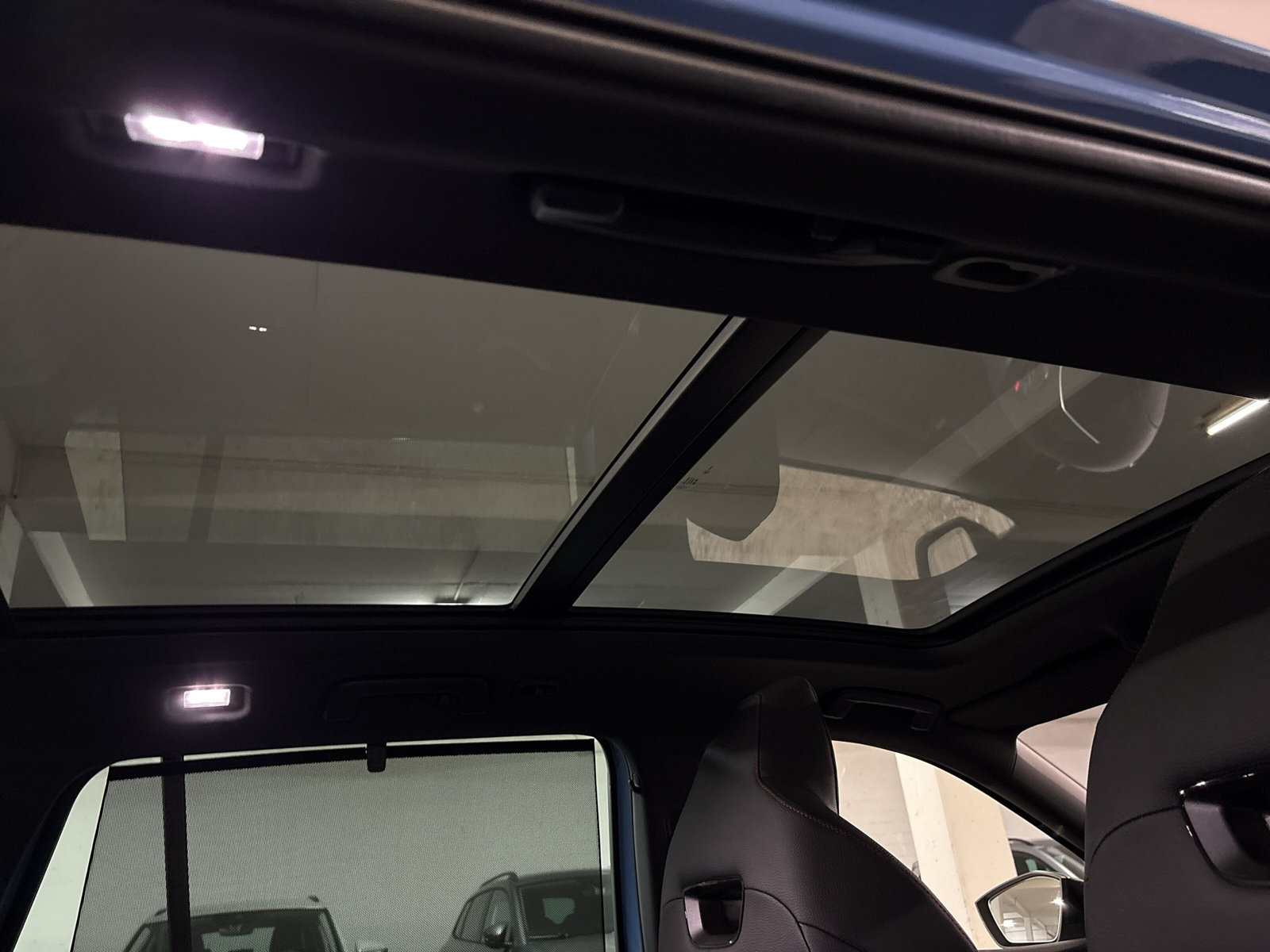 Octavia Combi RS 2,0 TSI 195 kW 7-Gang-DSG *Individuallackierung**Panoramaschiebedach*
