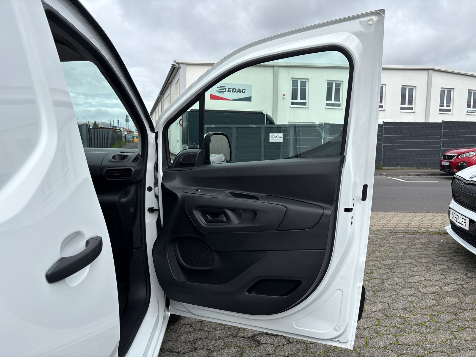 Combo E Cargo 1.2 Turbo Edition *KLMA*HOLZBODEN*PDC*