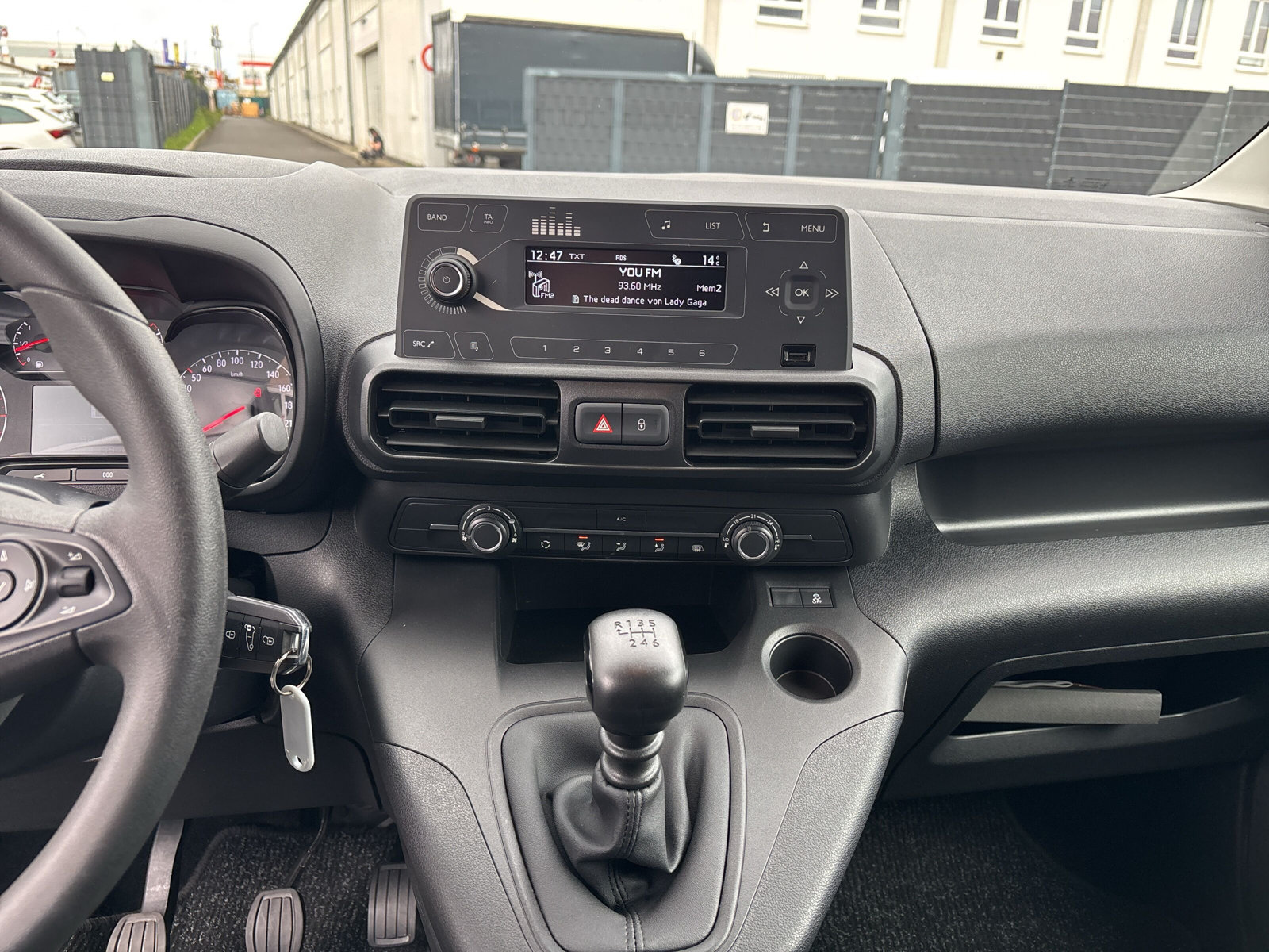 Combo E Cargo 1.2 Turbo Edition *KLMA*HOLZBODEN*PDC*