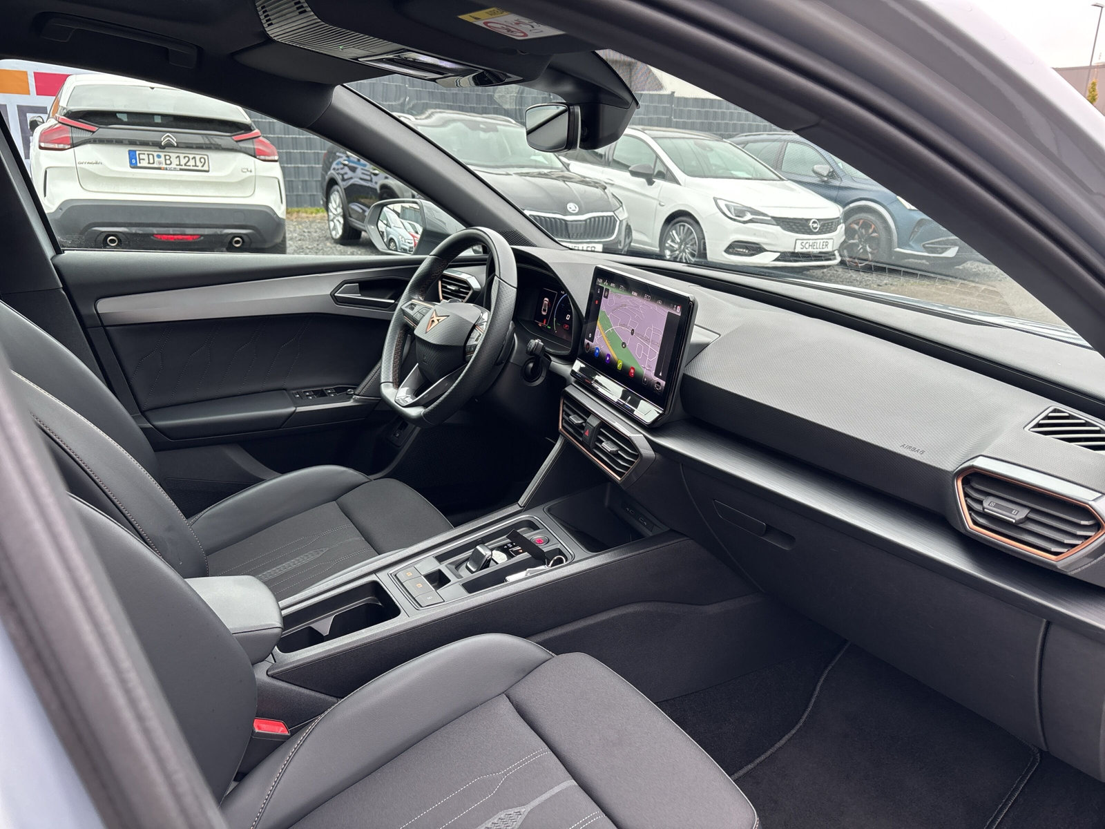 Leon 1.4e-Hybrid 150kW *SHZ*PANO*