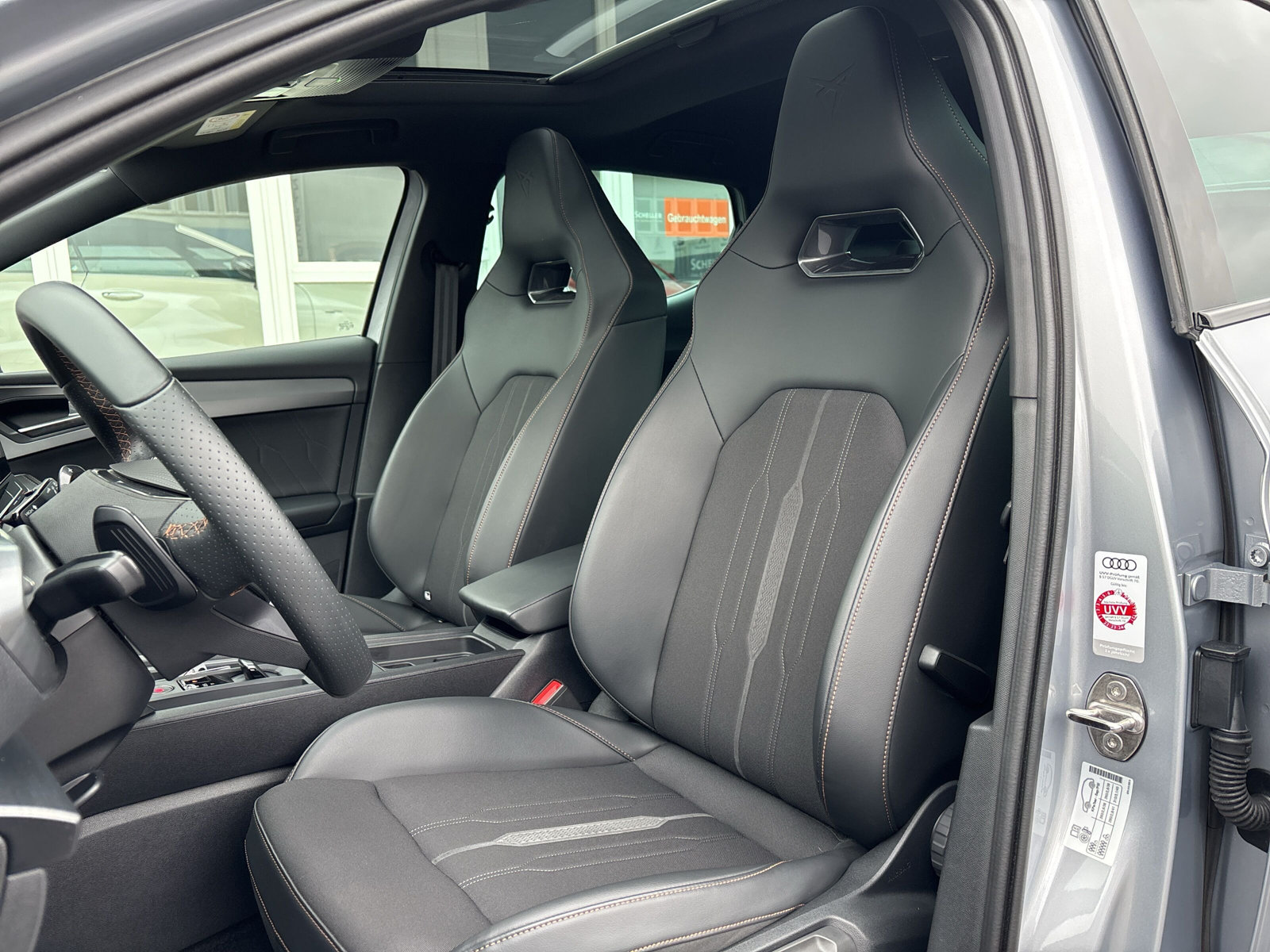 Leon 1.4e-Hybrid 150kW *SHZ*PANO*