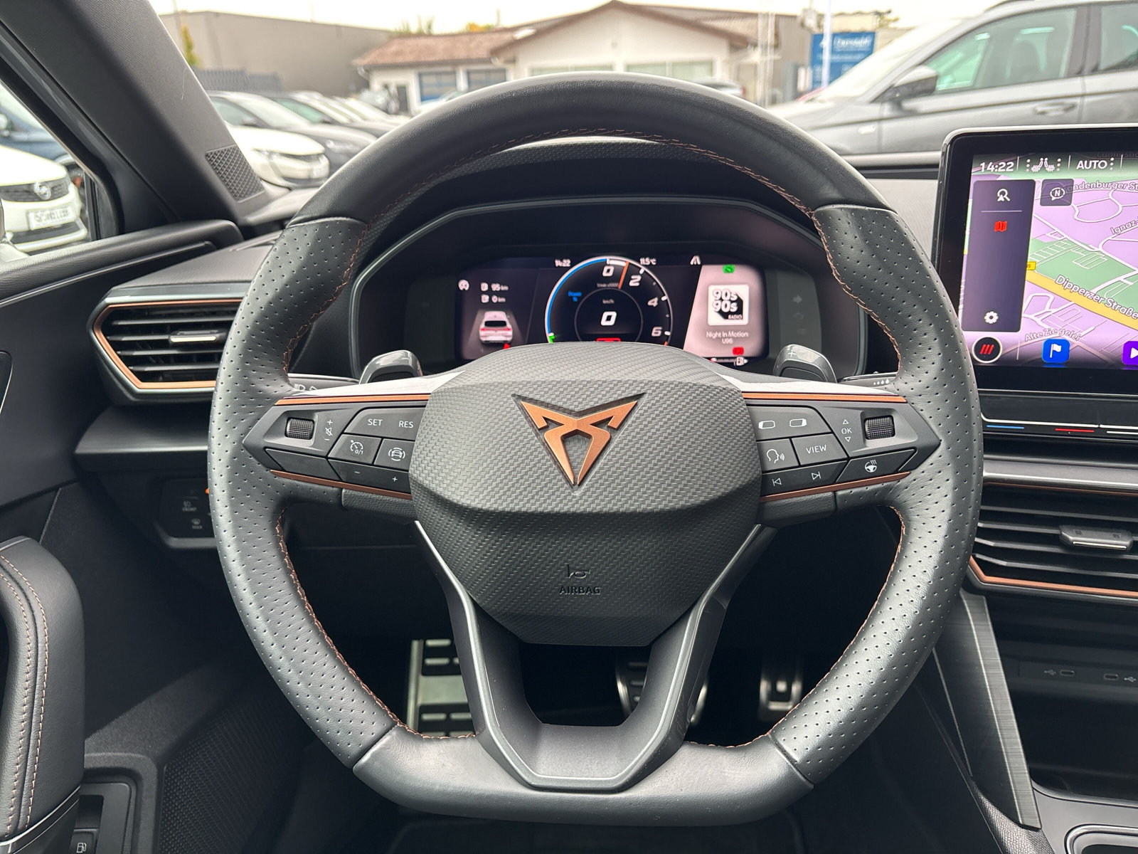 Leon 1.4e-Hybrid 150kW *SHZ*PANO*