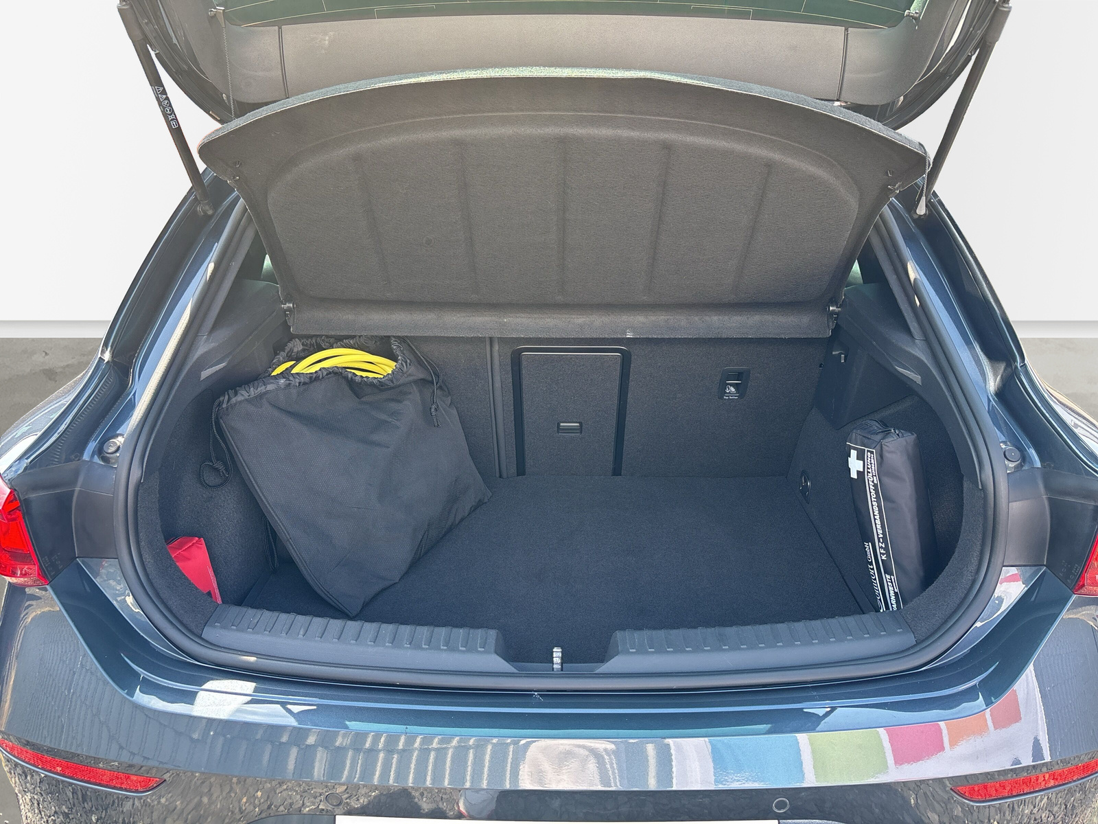 Leon 1.4 VZ e-Hybrid *FULL-LINK*3-ZONEN*19-ZOLL*