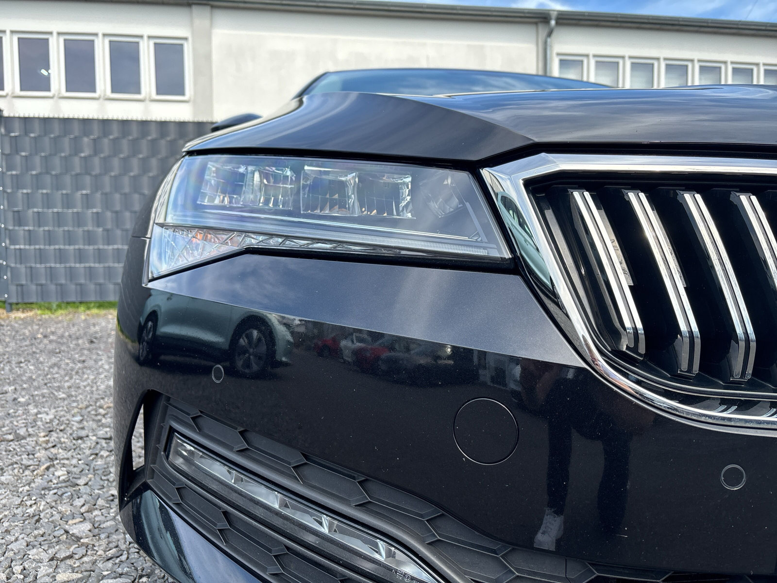 Superb Combi Ambition 2.0TDI DSG *KAMERA*SHZ*NAVI*