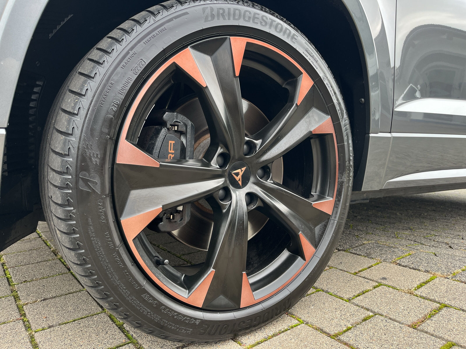 Ateca 4Drive 2.0 TSI DSG *AHK*WSS-HZG*BEATS*ACC*