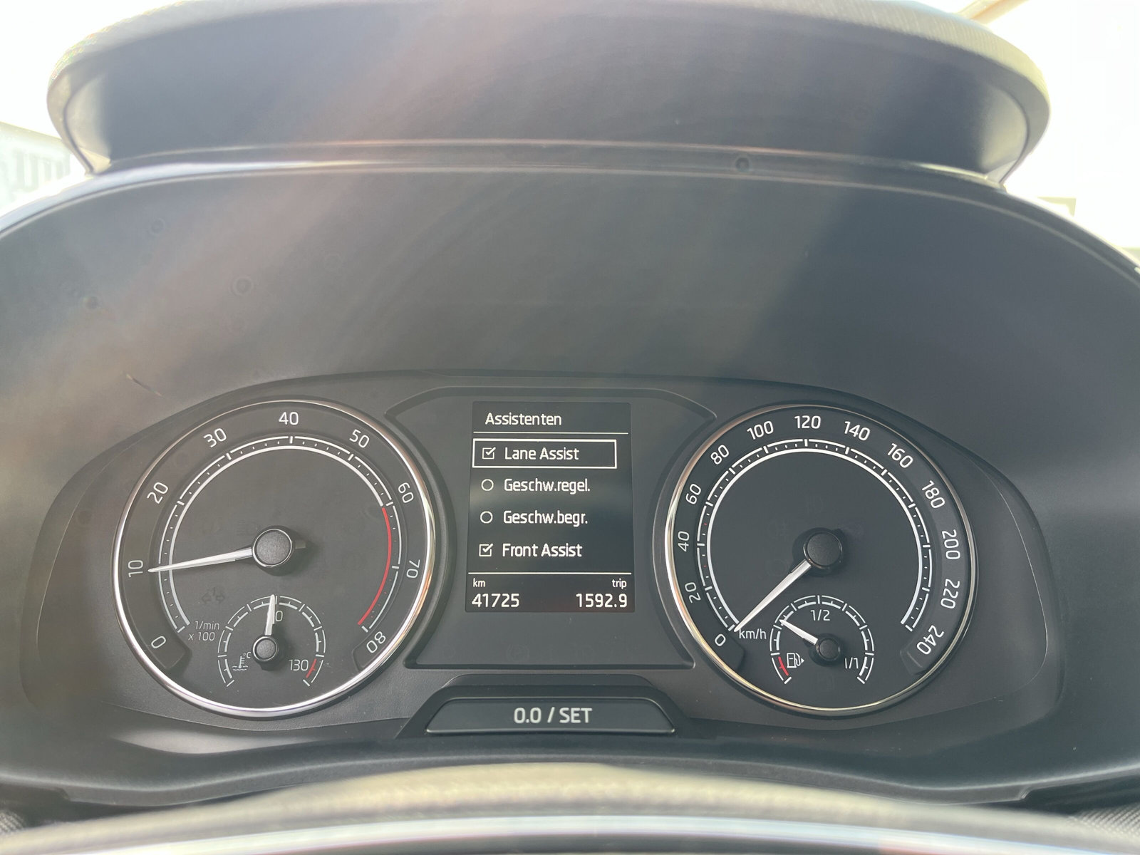 Fabia Tour 1.0 TSI DSG *LED*SHZ*KLIMA*