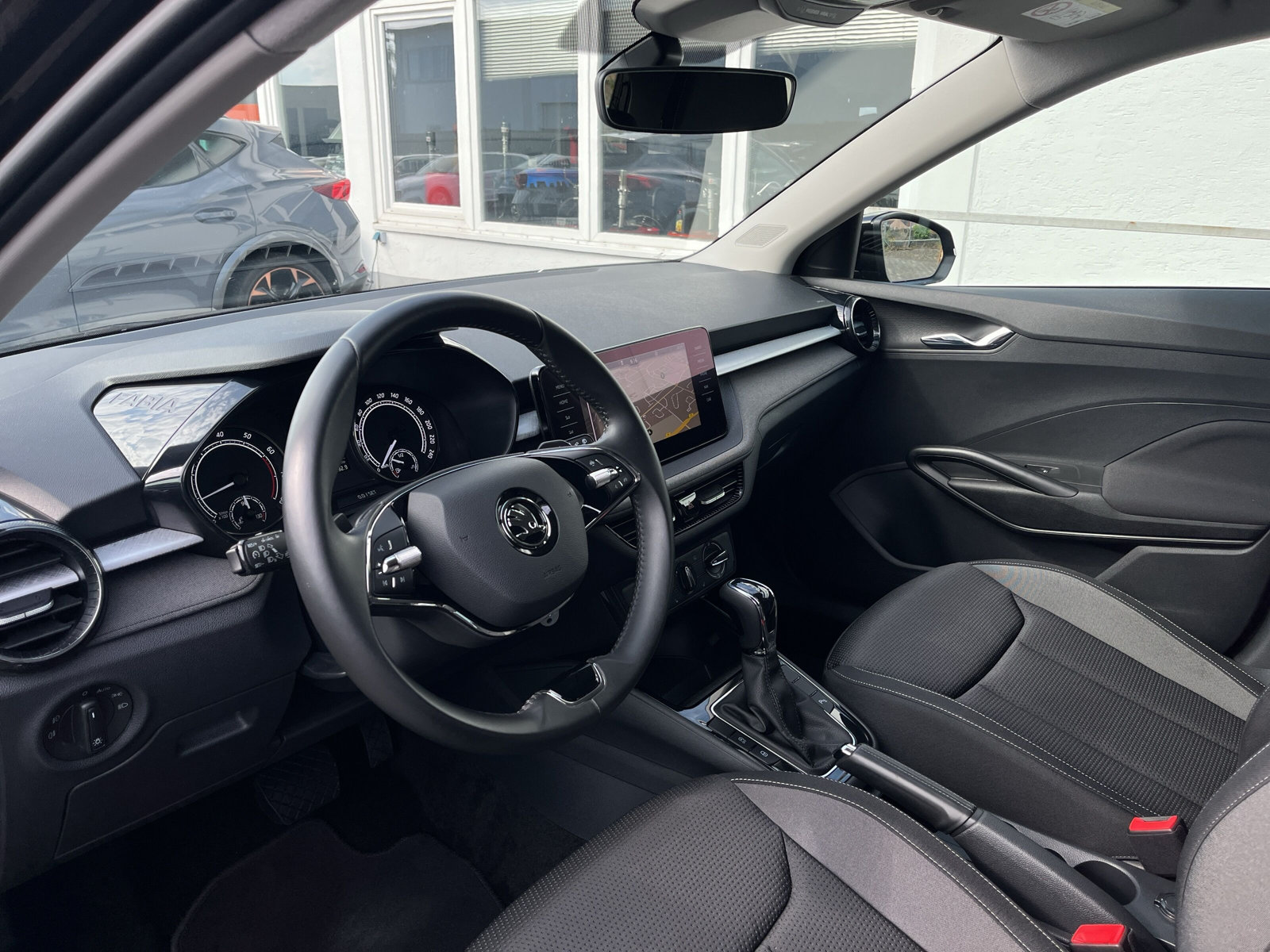 Fabia Tour 1.0 TSI DSG *LED*SHZ*KLIMA*