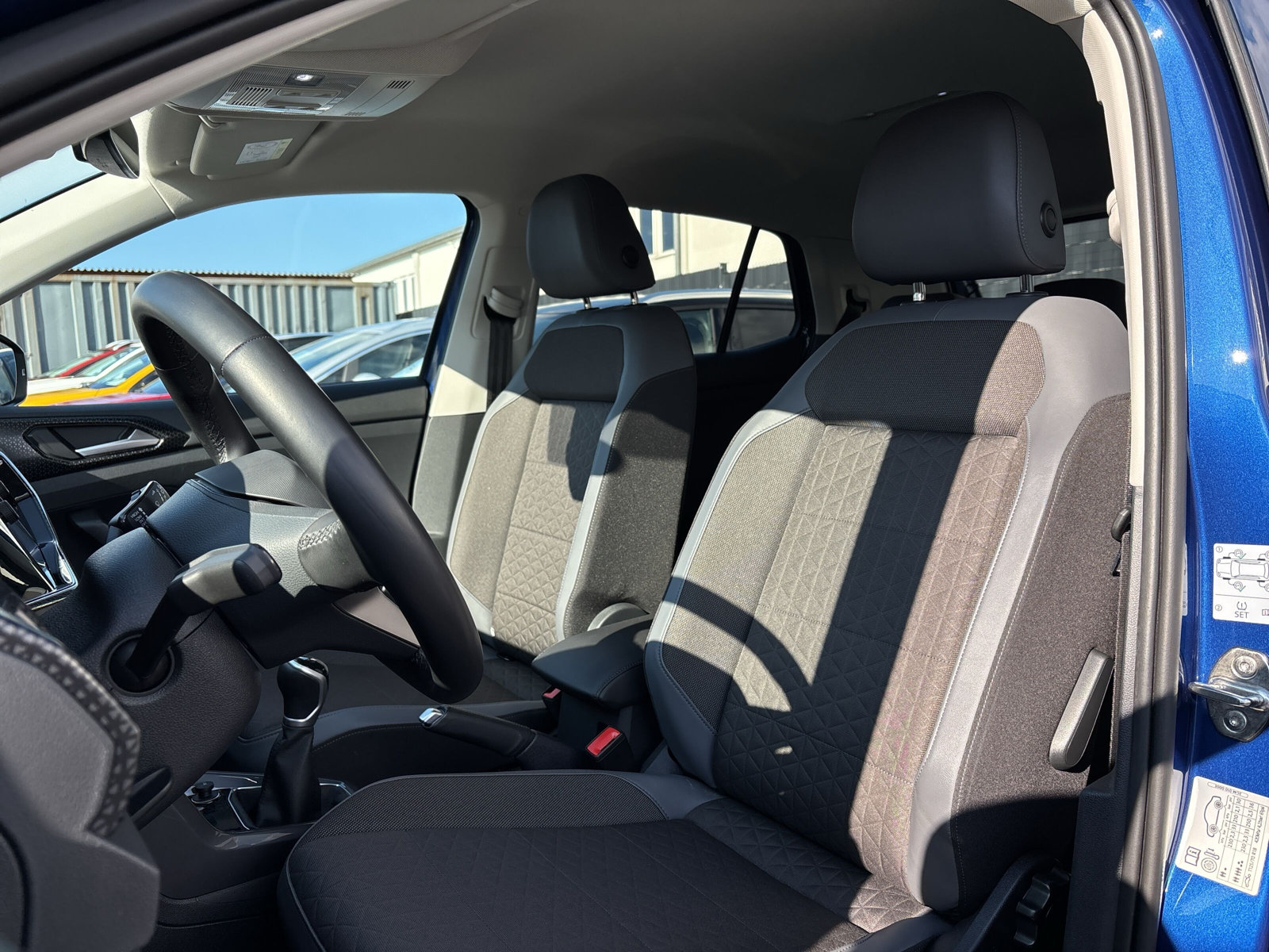 T-Cross Style 1.0 TSI 6-Gang *NAVI*KAMERA*KEYLESS*