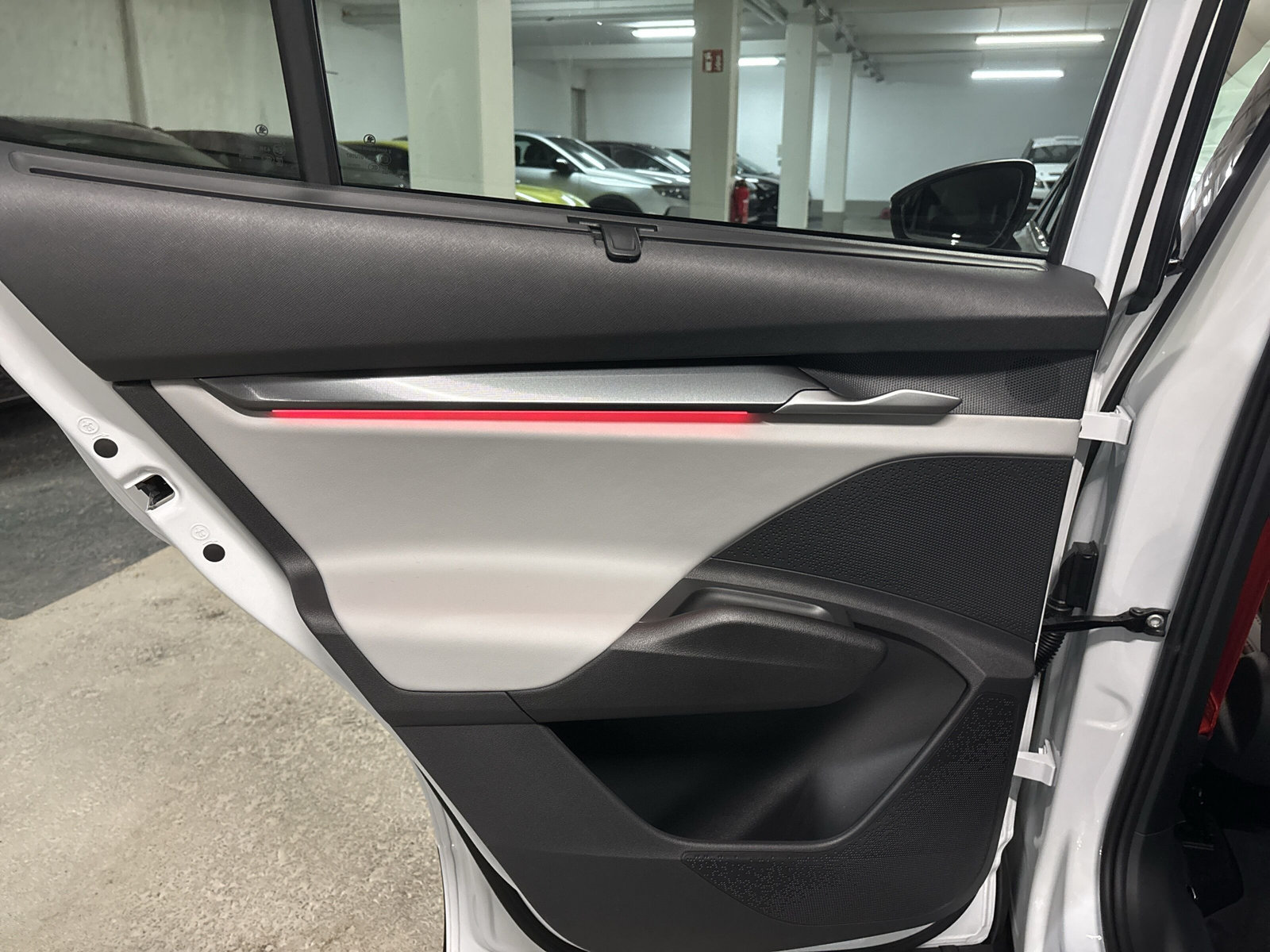 Elroq First Edition II. 82 kWh Batterie Elektromotor 210 kW Sondermodell First Edition 210kW