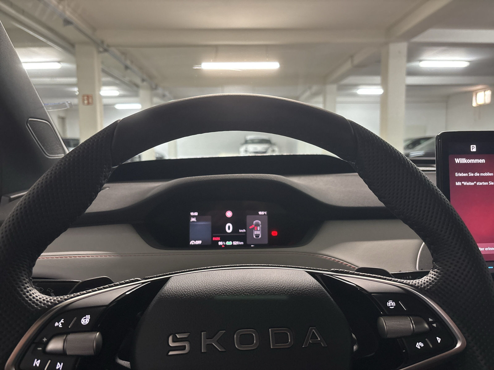 Elroq First Edition II. 82 kWh Batterie Elektromotor 210 kW Sondermodell First Edition 210kW