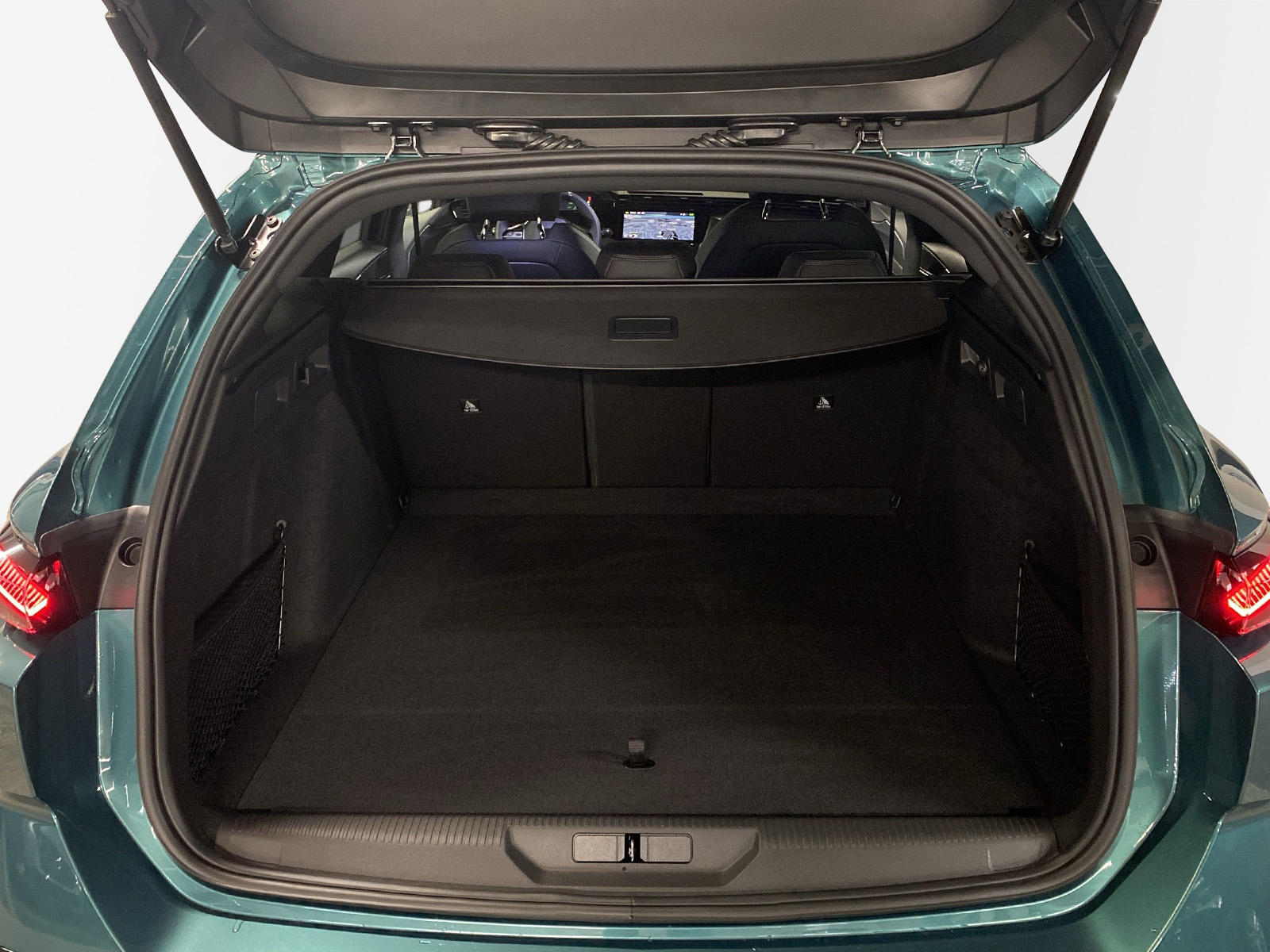 308 SW GT HYBRID 136 e-DSC6