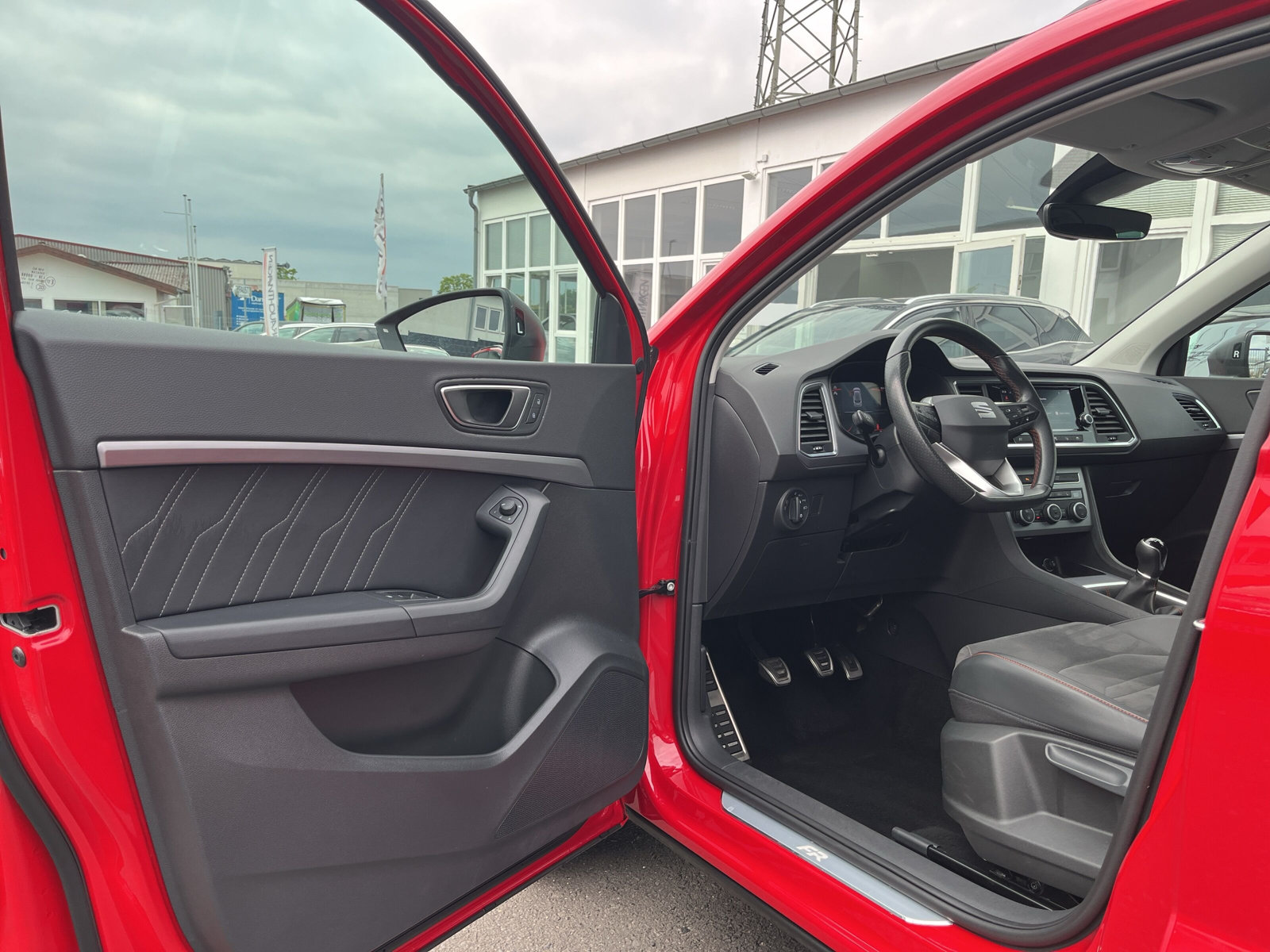 Ateca FR 2,0 TDI 6 Gang *KAMERA*ACC*SHZ*