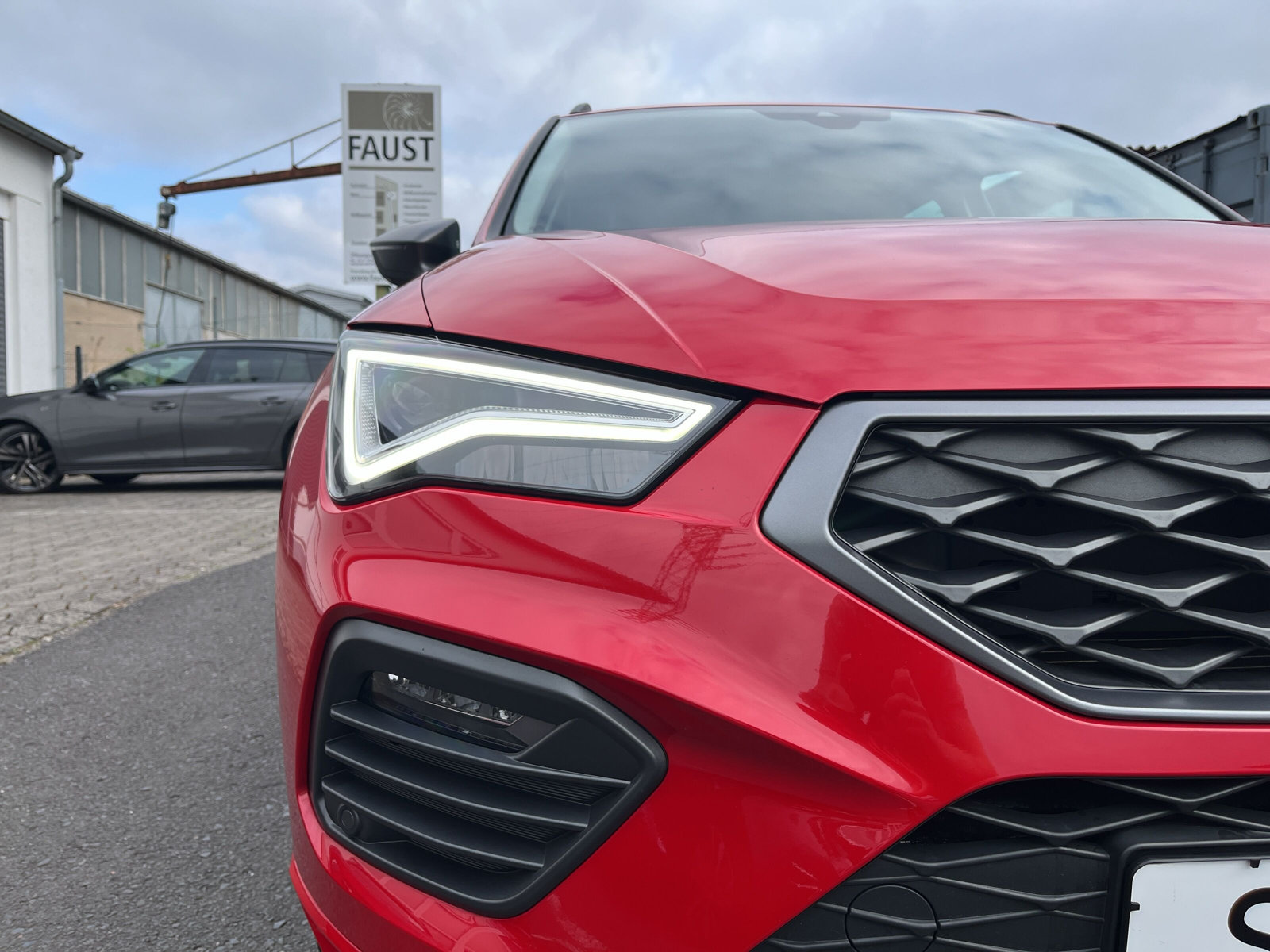 Ateca FR 2,0 TDI 6 Gang *KAMERA*ACC*SHZ*