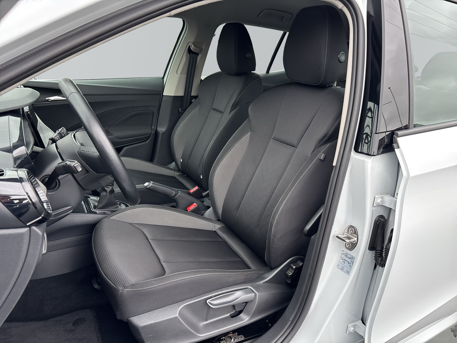Fabia Ambition 1.0 TSI *SHZ*LED*NAVI*