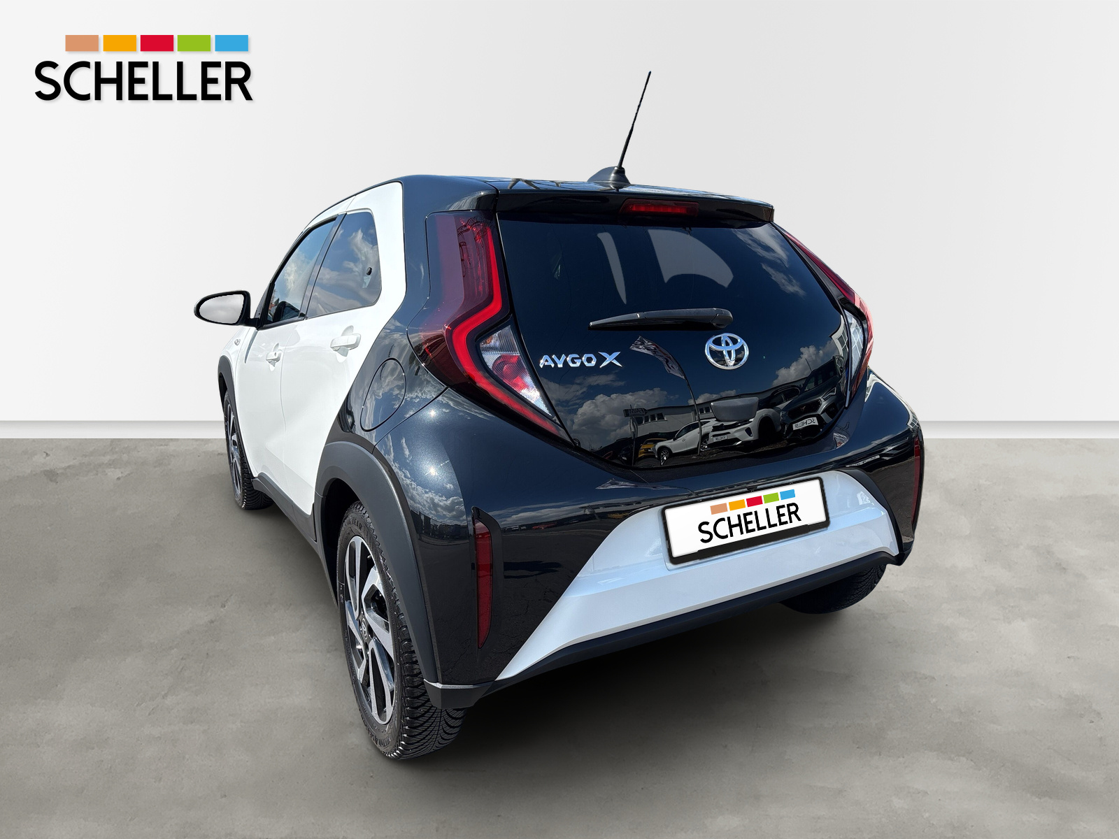 Aygo X Black&White *SHZ*MIRROR LINK*