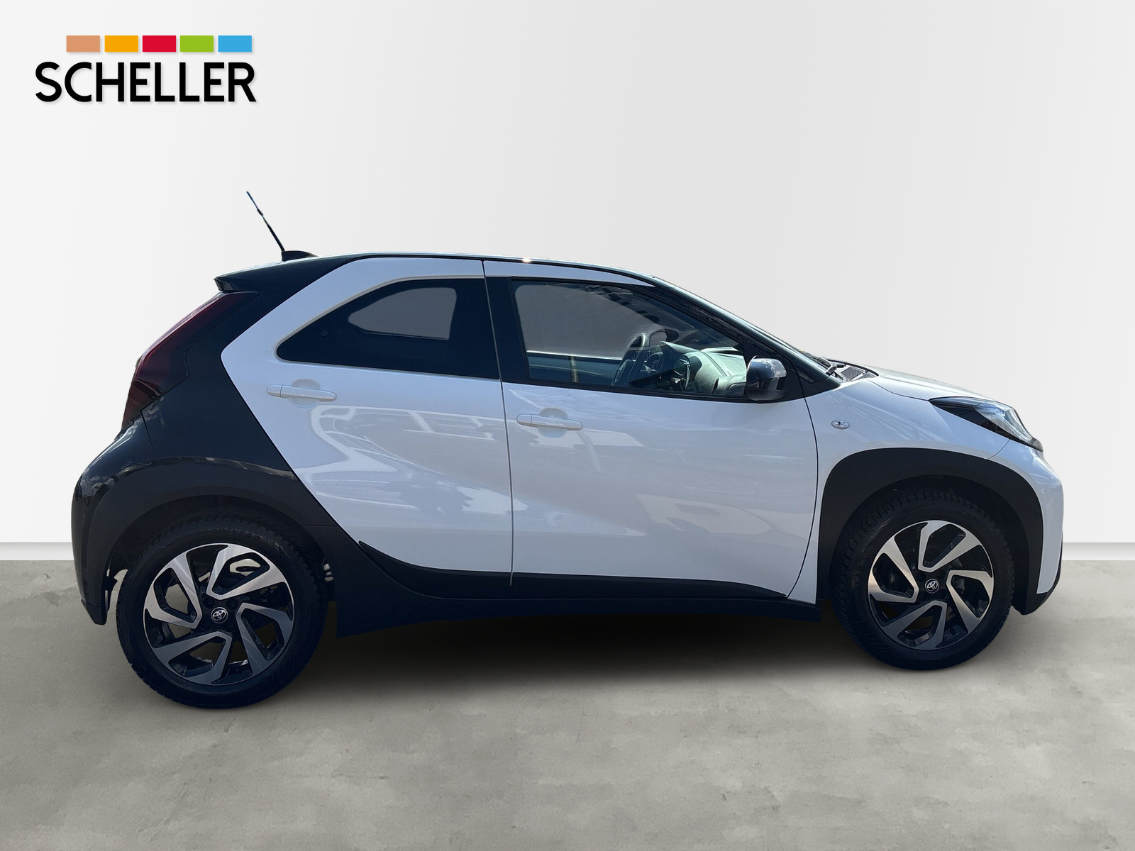 Aygo X Black&White *SHZ*MIRROR LINK*