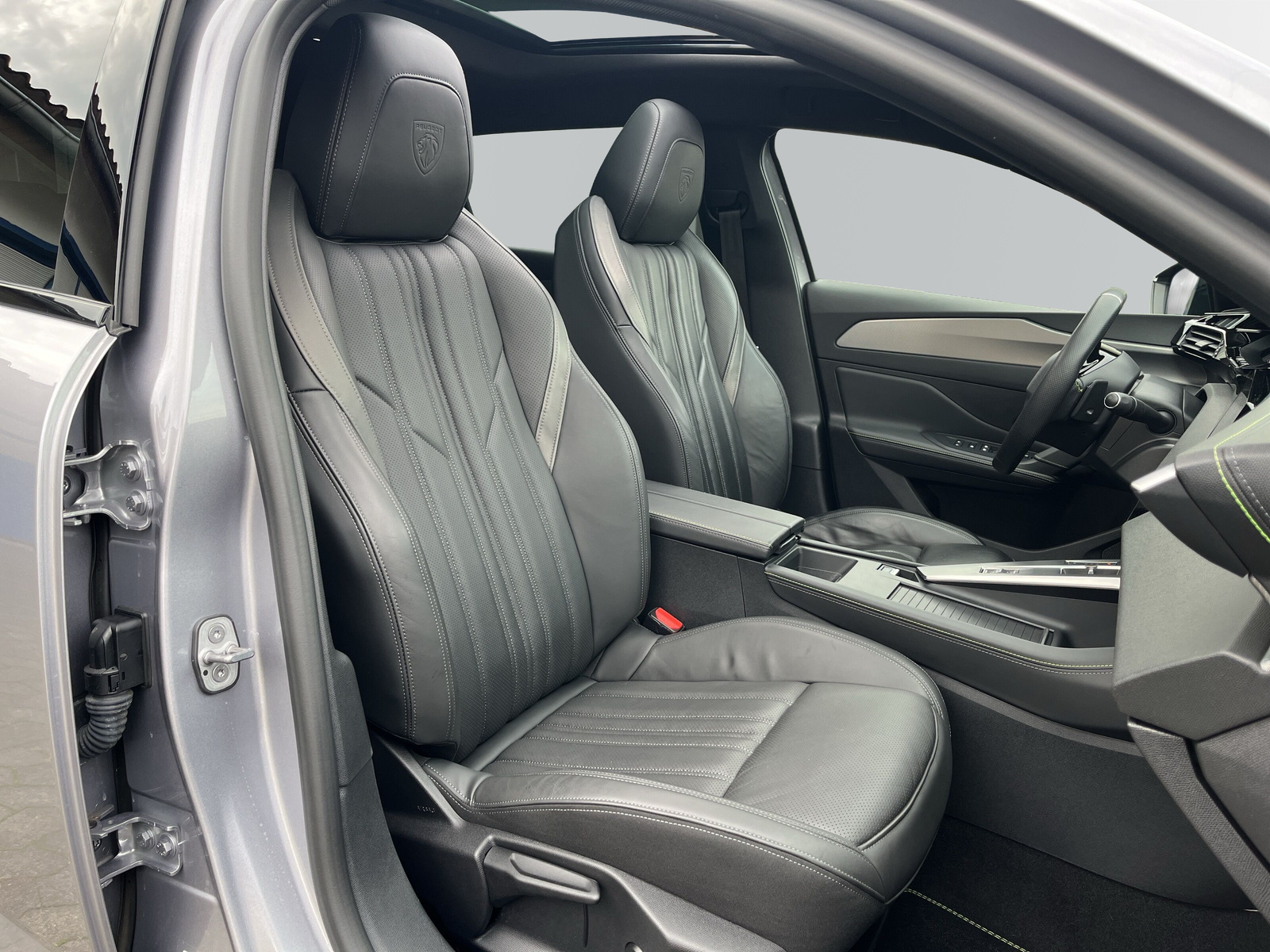 308SW GT 1.2 PureTech EAT8 *PANO*MASSAGE*LEDER*