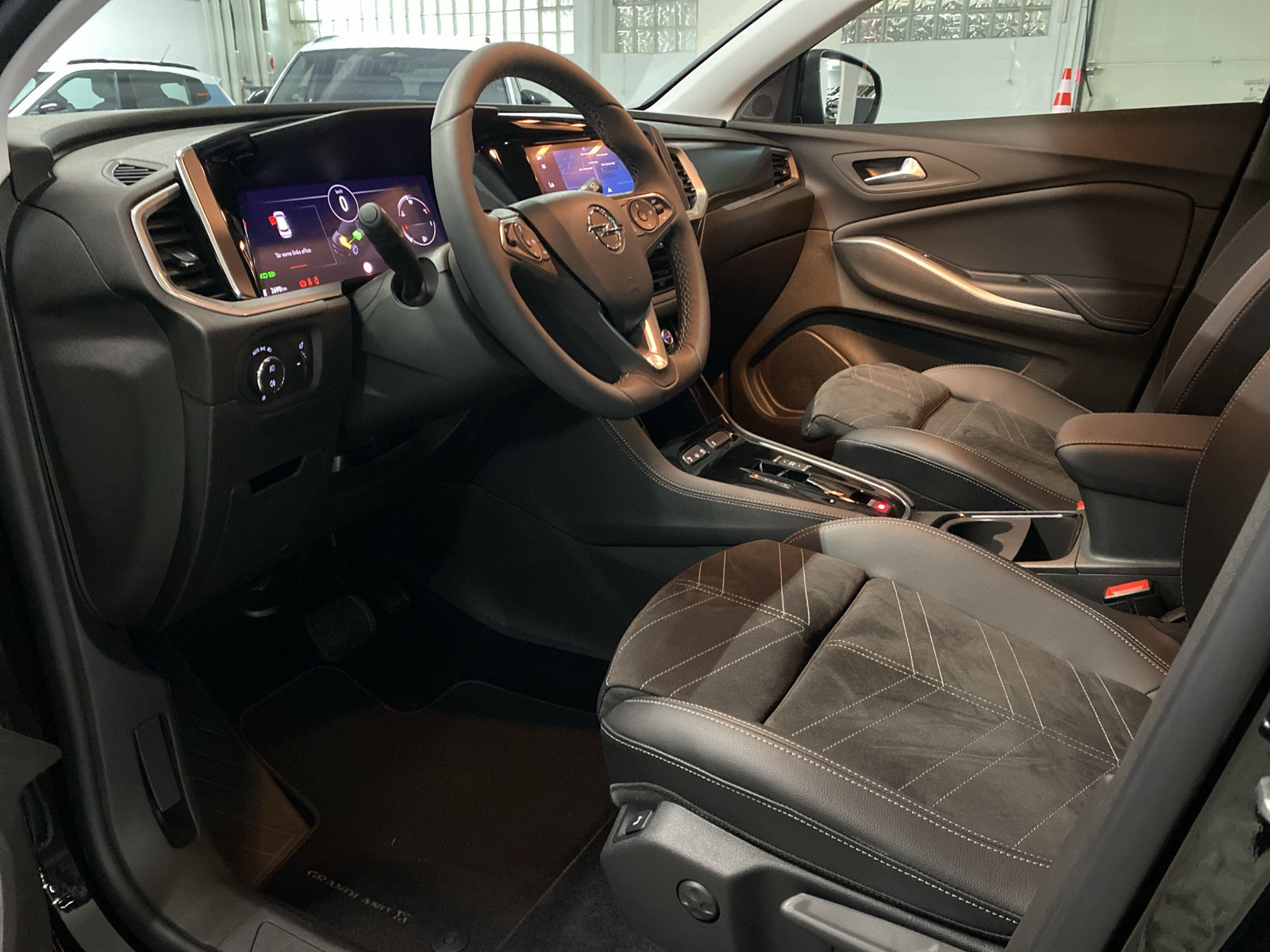 Grandland (X) GS 1.2 Hybrid Alcant|TechP|Navi|360°