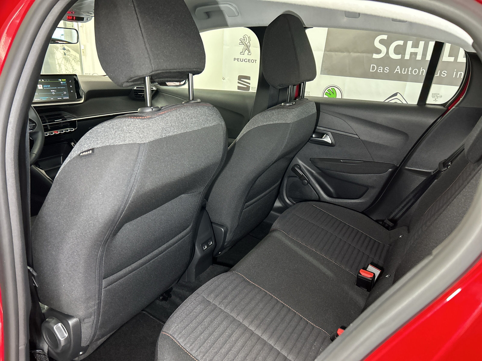 e 208 e- Active 50kWH *KLIMAAUTO*MIRROR-LINK*