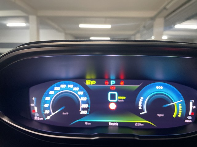 3008 GT Plug-In Hybrid 225 e-EAT8