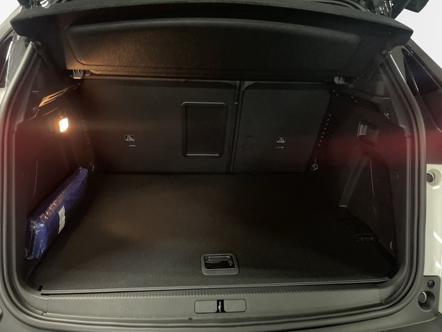 3008 GT Plug-In Hybrid 225 e-EAT8