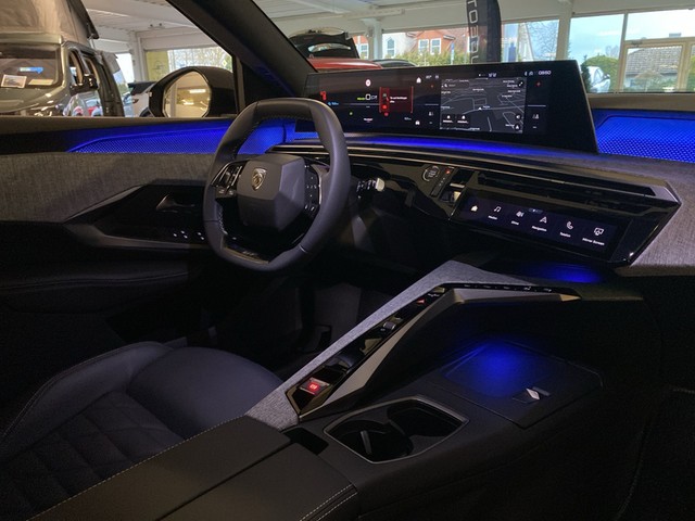 5008 GT Elektromotor 210 - 73 kWh Batterie