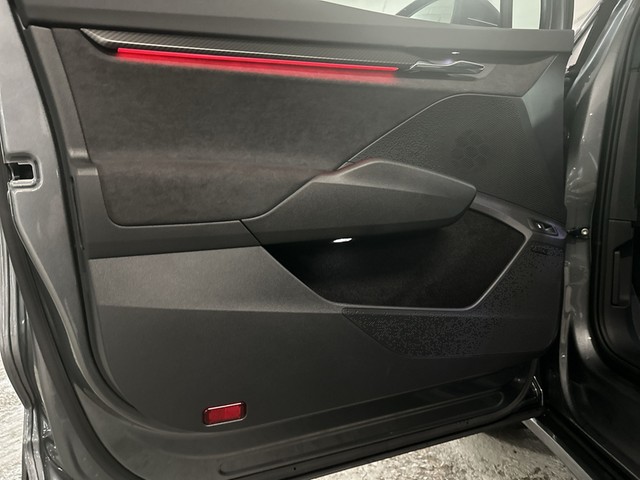 Enyaq RS Suite