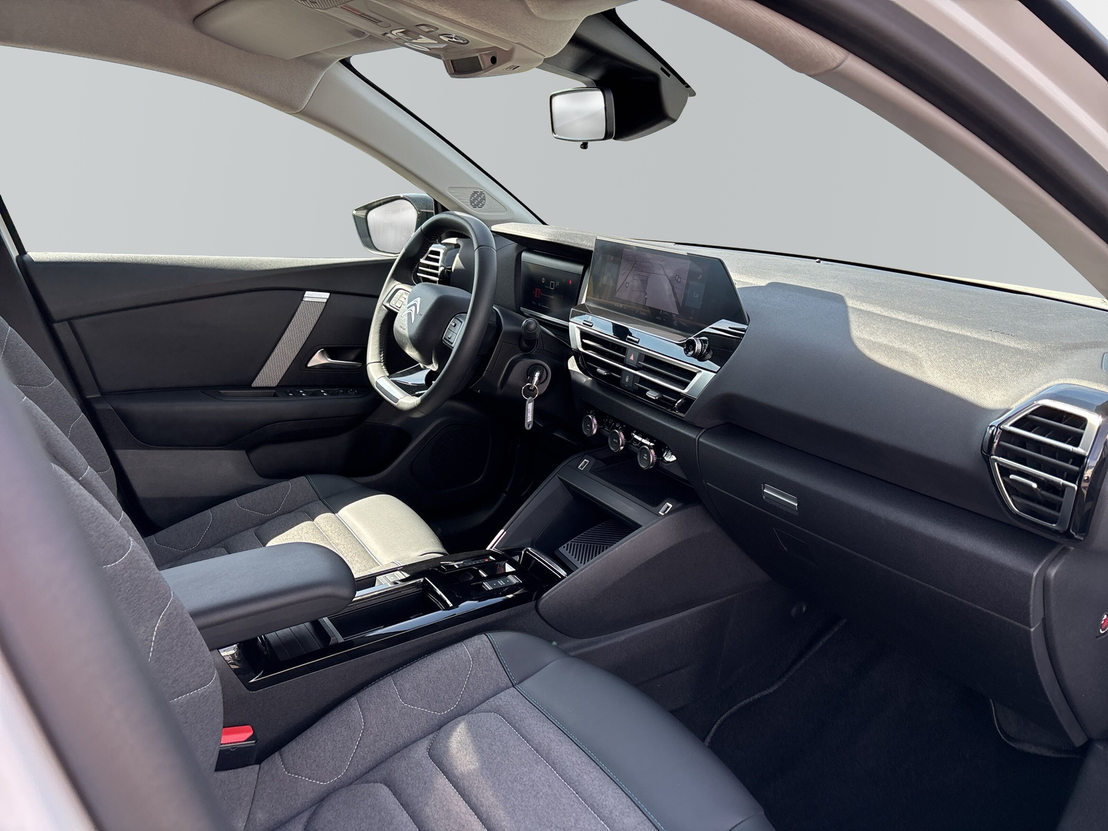 C4 Lim. ë- Feel Pack *SHZ*LED*NAVI*