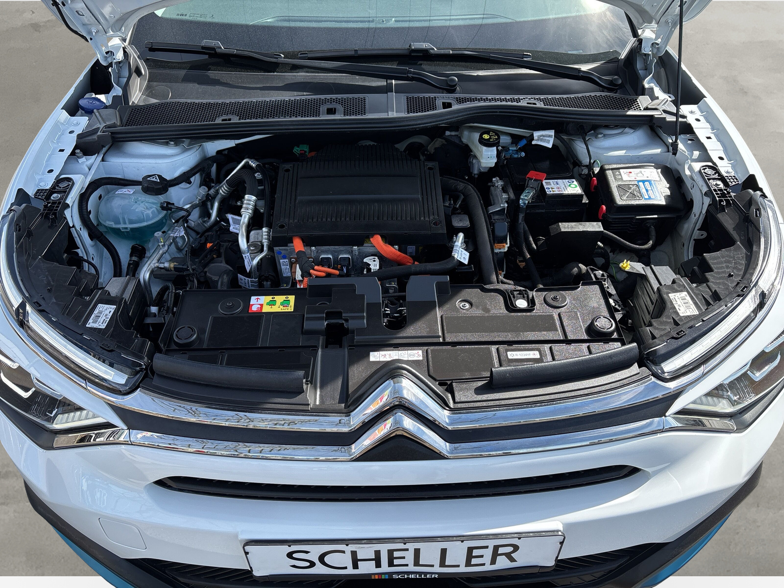 C4 Lim. ë- Feel Pack *SHZ*LED*NAVI*