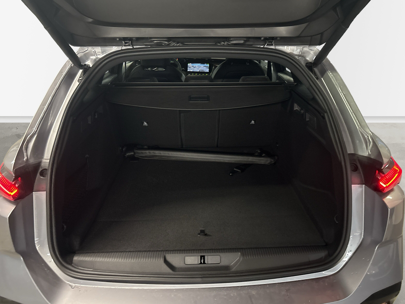 Neuer 308 SW GT EXCLUSIVE Hybrid 145 e-DSC6