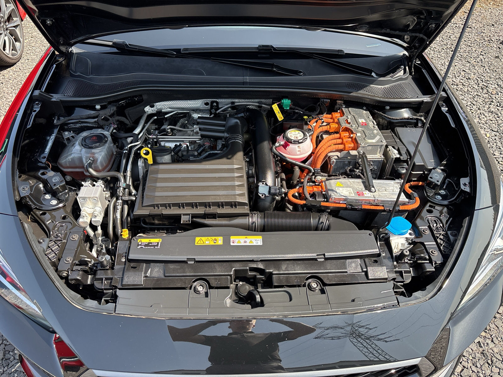 Leon Sportstourer VZ 1.4 e-Hybrid 180 kW DSG *PANO*PAKET-XL*SUPERSPORT*