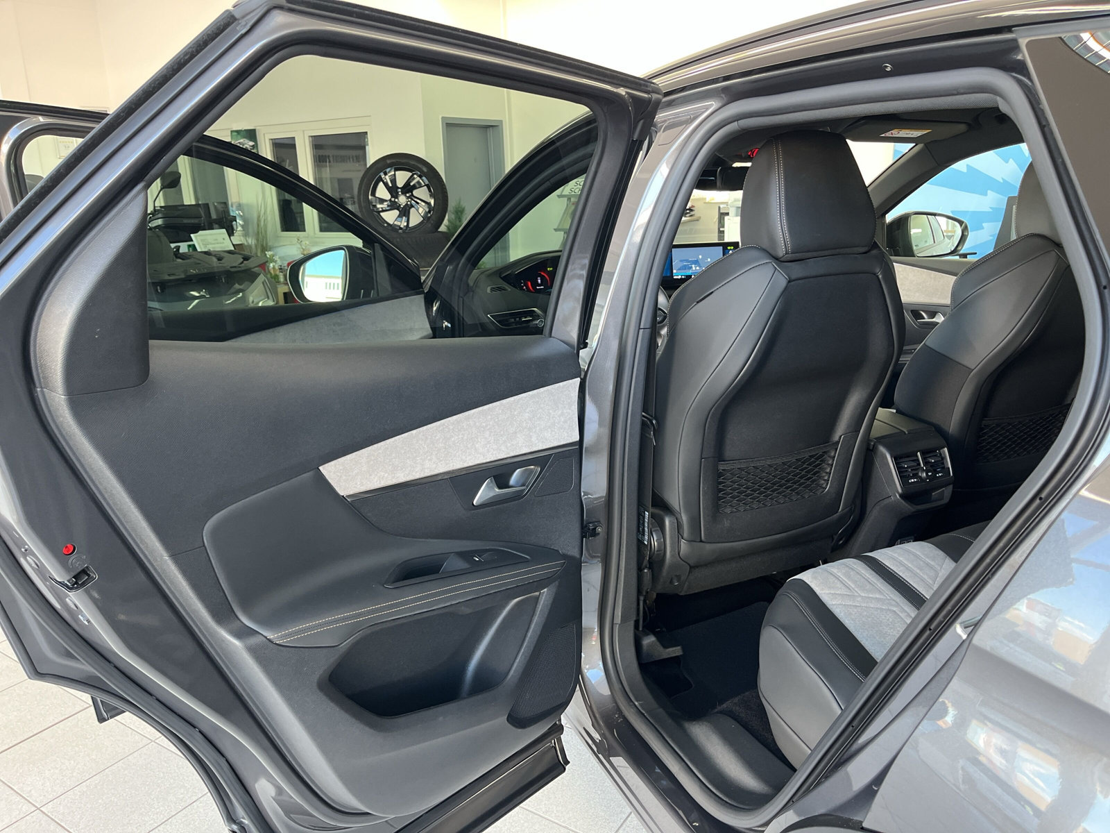 3008 Hybrid 225 GT-Line *LED*19-ZOLL*